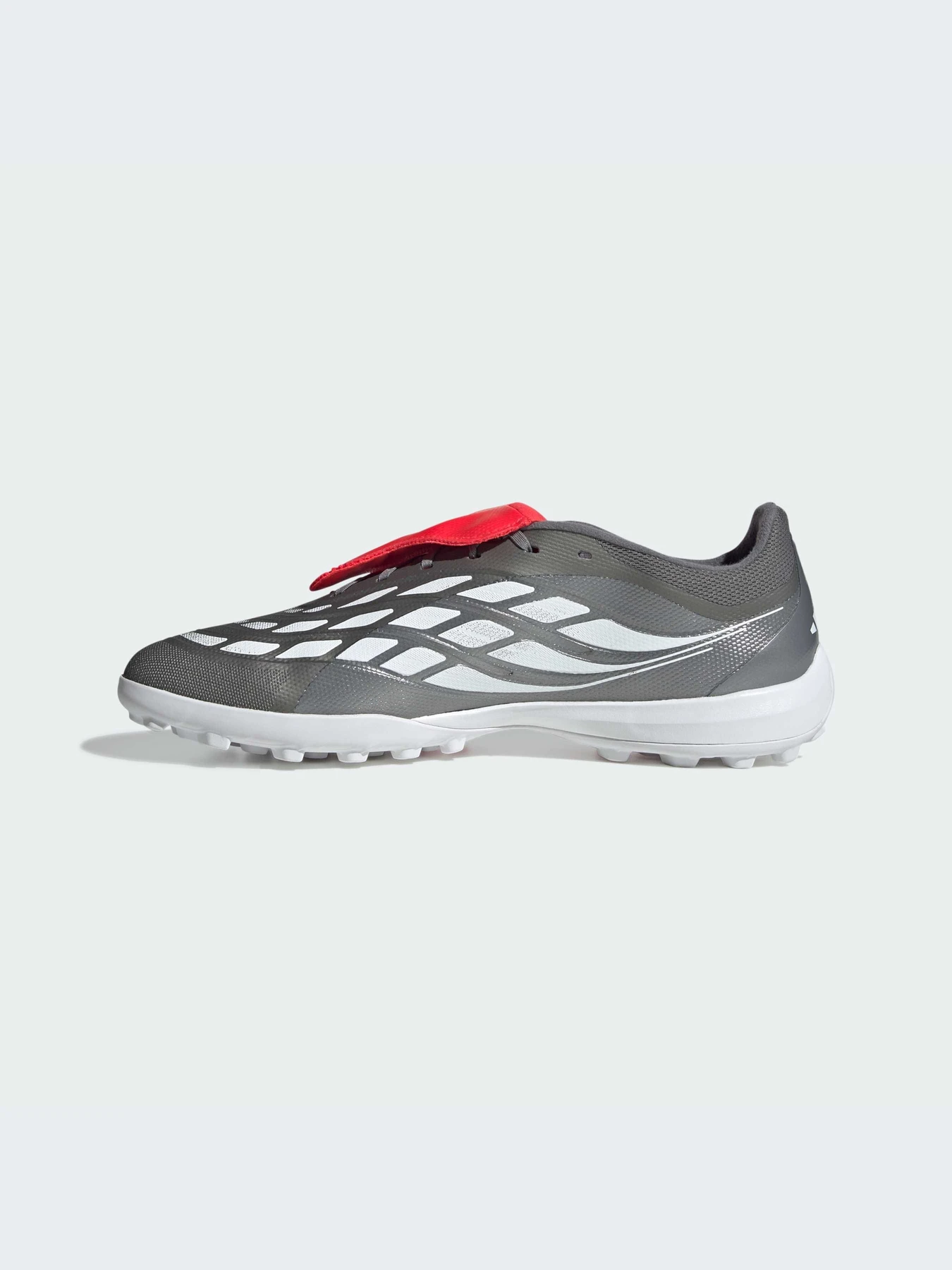 Кроссовки Adidas Predator модель JR7875-KZ Кроссовки Adidas Predator модель JR7875-KZ Фото