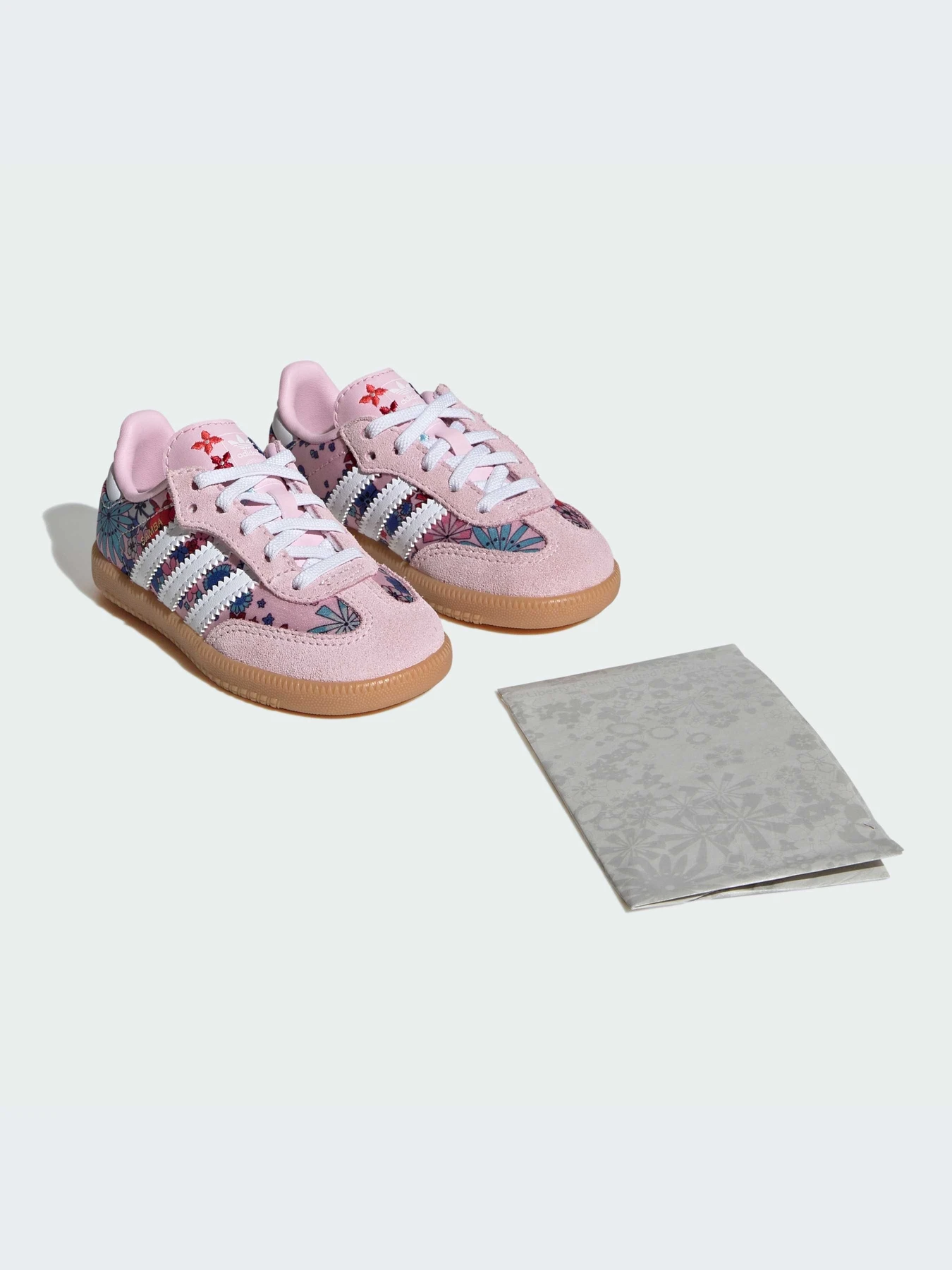 Кроссовки Adidas модель JQ2006-KZ Кроссовки Adidas модель JQ2006-KZ Фото