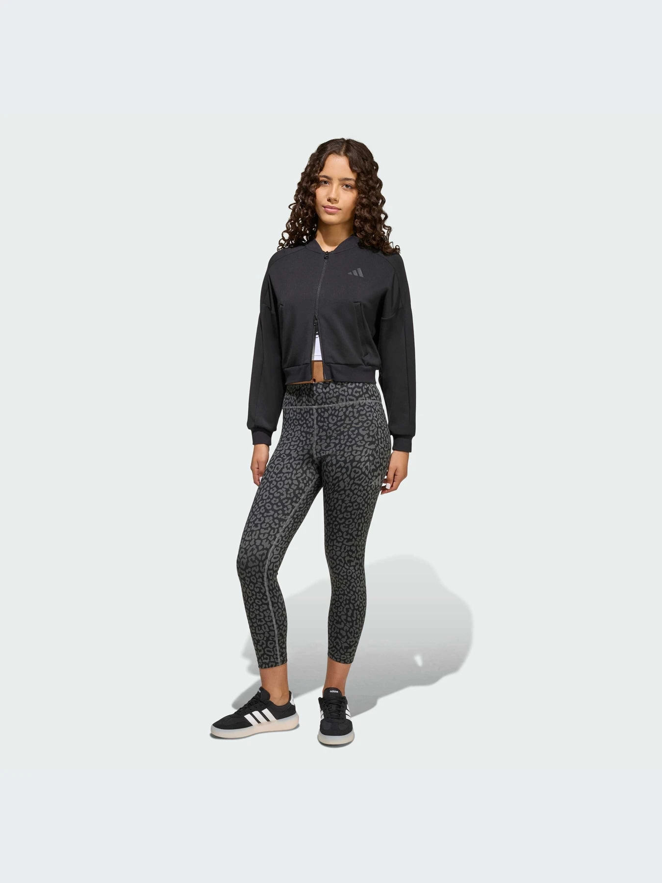 Худи и свитшоты Adidas модель KR2253-KZ Худи и свитшоты Adidas модель KR2253-KZ Фото