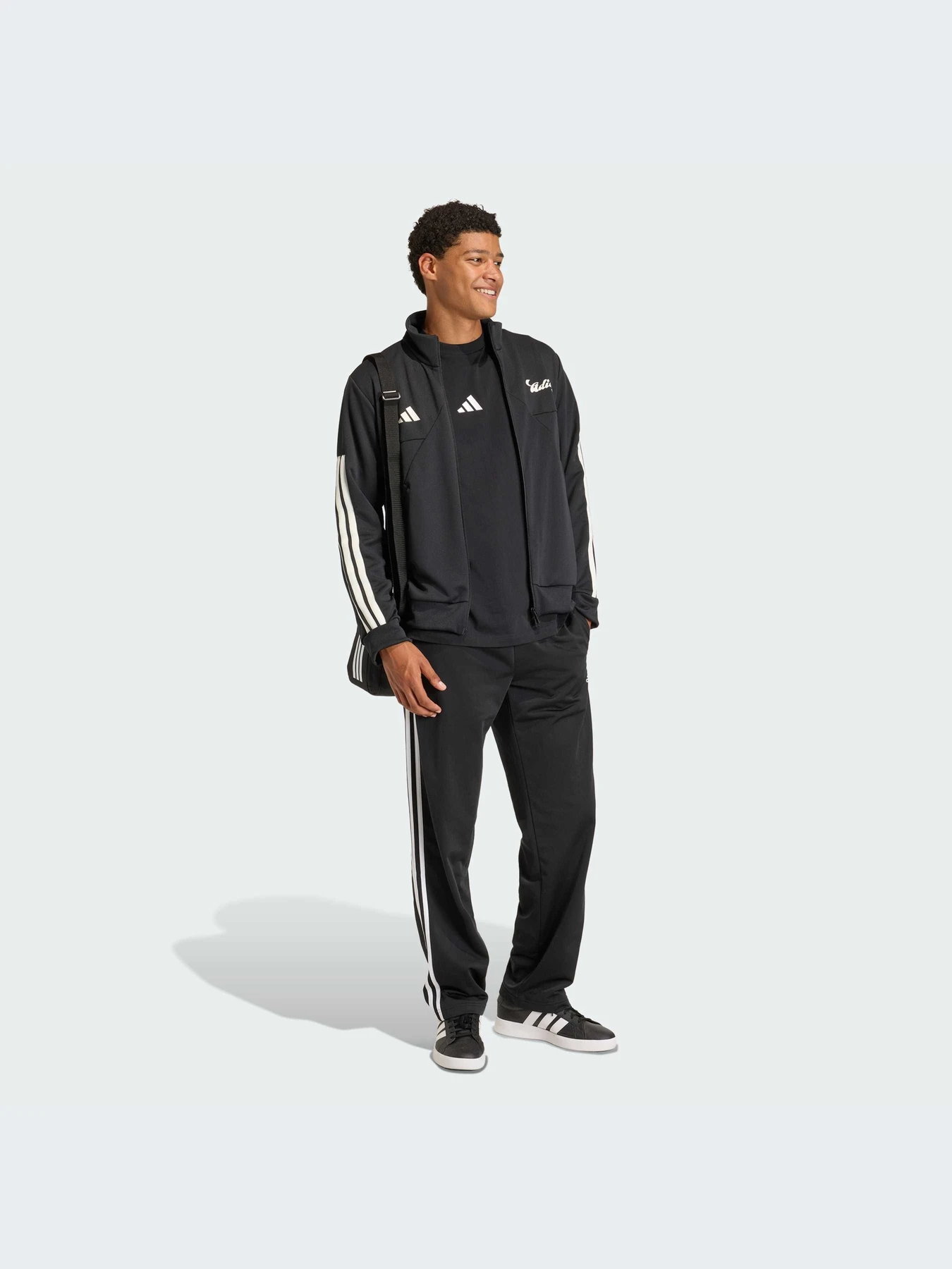 Худи и свитшоты Adidas Tiro модель KD5125-KZ Худи и свитшоты Adidas Tiro модель KD5125-KZ Фото