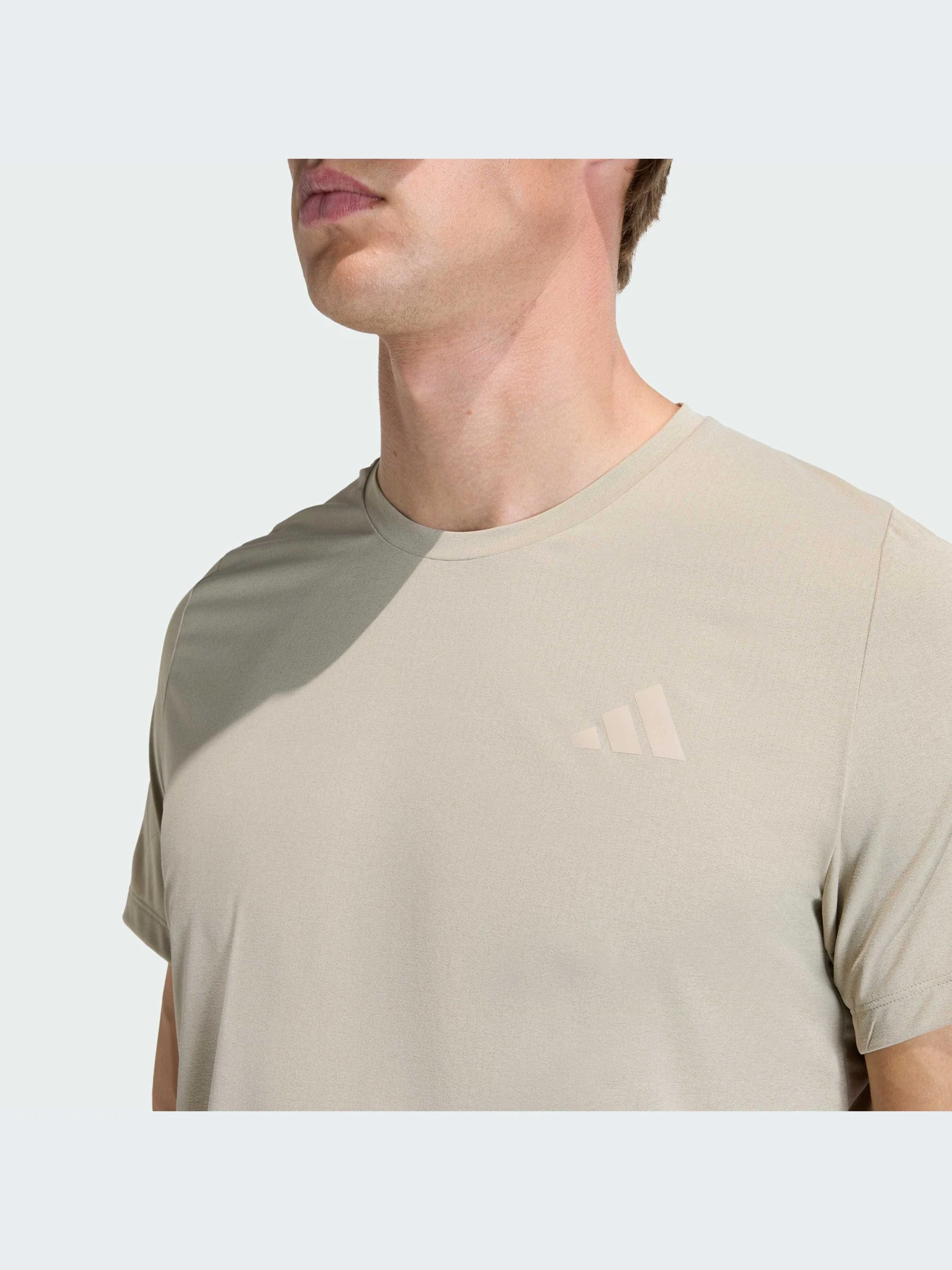 Футболки и поло Adidas модель JZ7696-KZ Футболки и поло Adidas модель JZ7696-KZ Фото