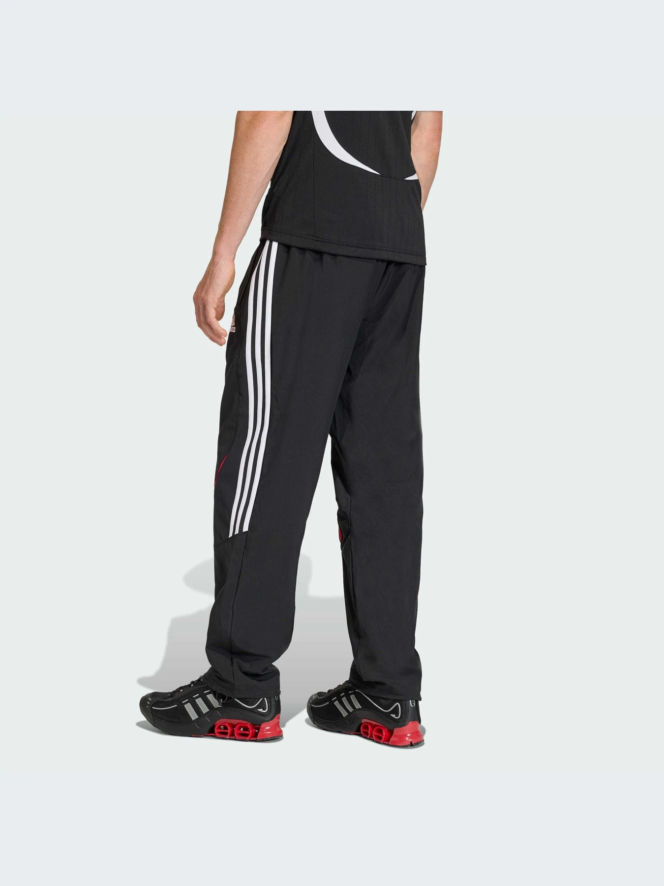 Брюки Adidas Adicolor модель KD5866-KZ Брюки Adidas Adicolor модель KD5866-KZ Фото