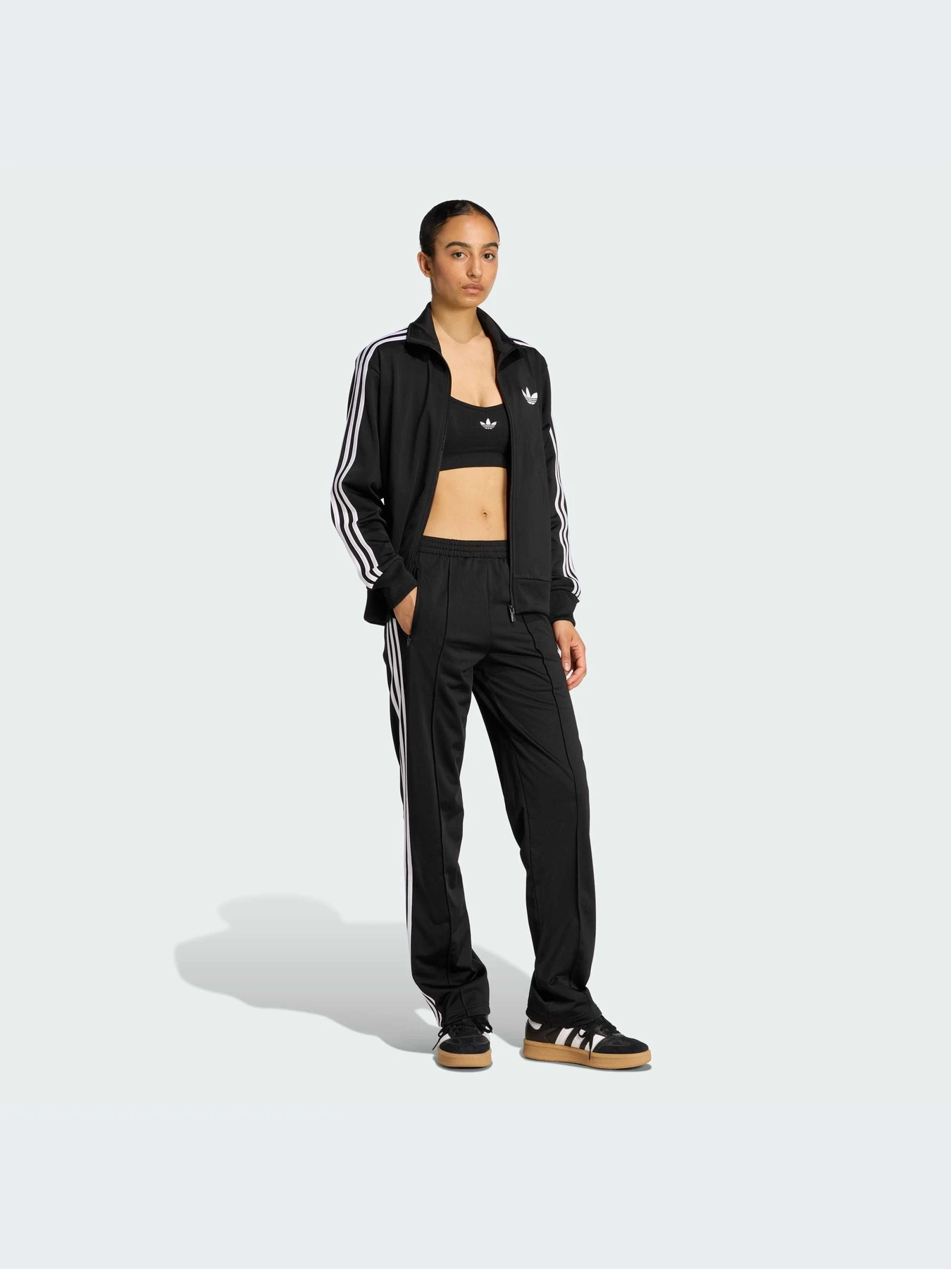 Худи и свитшоты Adidas Adicolor модель KD7983-KZ Худи и свитшоты Adidas Adicolor модель KD7983-KZ Фото