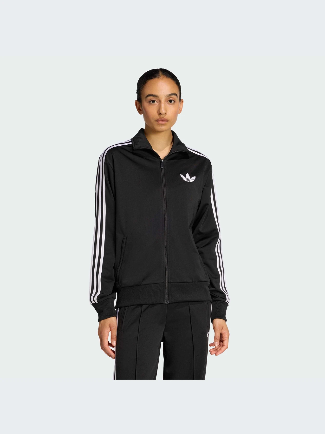 Худи и свитшоты Adidas Adicolor модель KD7983-KZ Худи и свитшоты Adidas Adicolor модель KD7983-KZ Фото