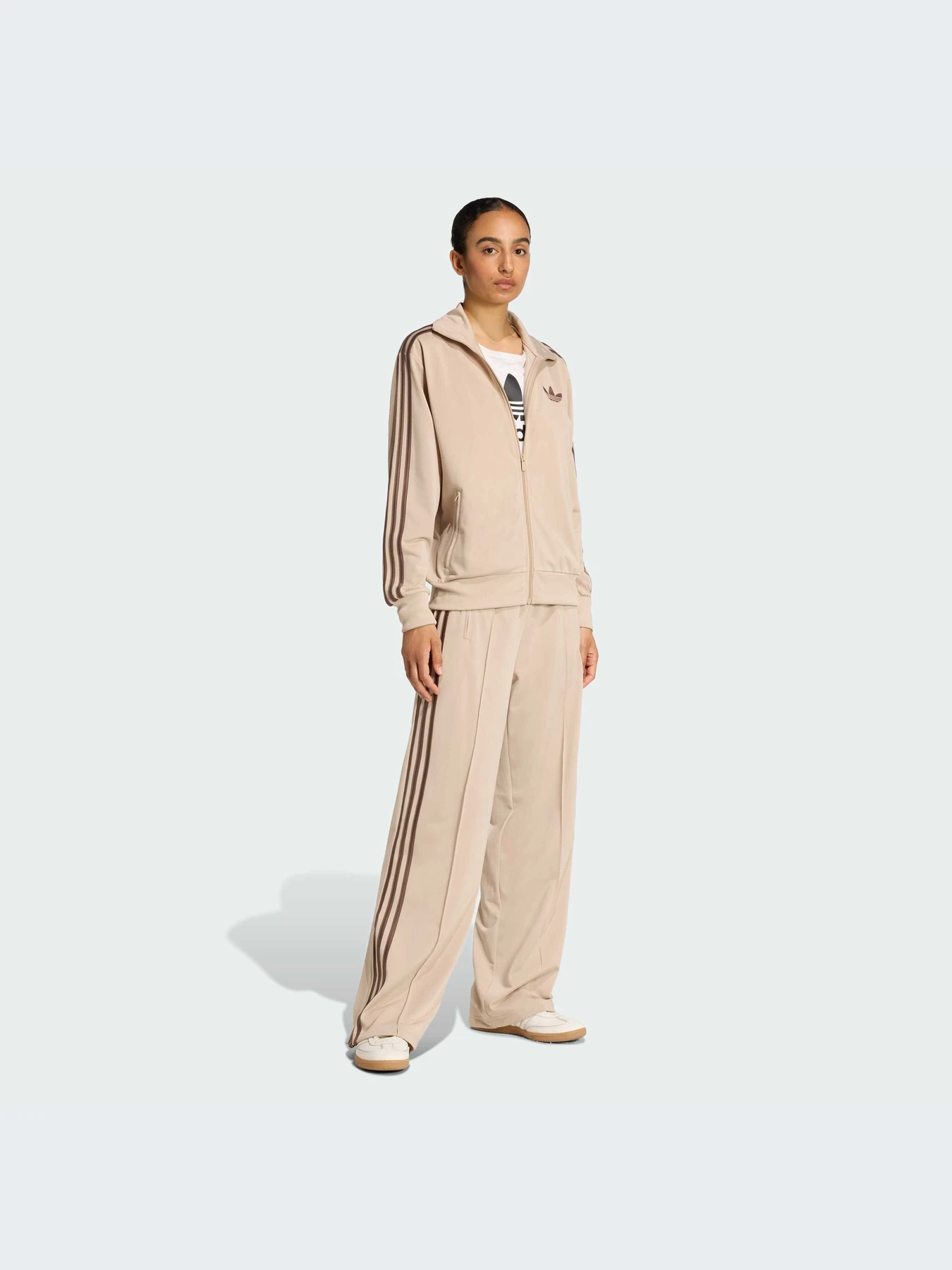 Худи и свитшоты Adidas Adicolor модель KD1327-KZ Худи и свитшоты Adidas Adicolor модель KD1327-KZ Фото