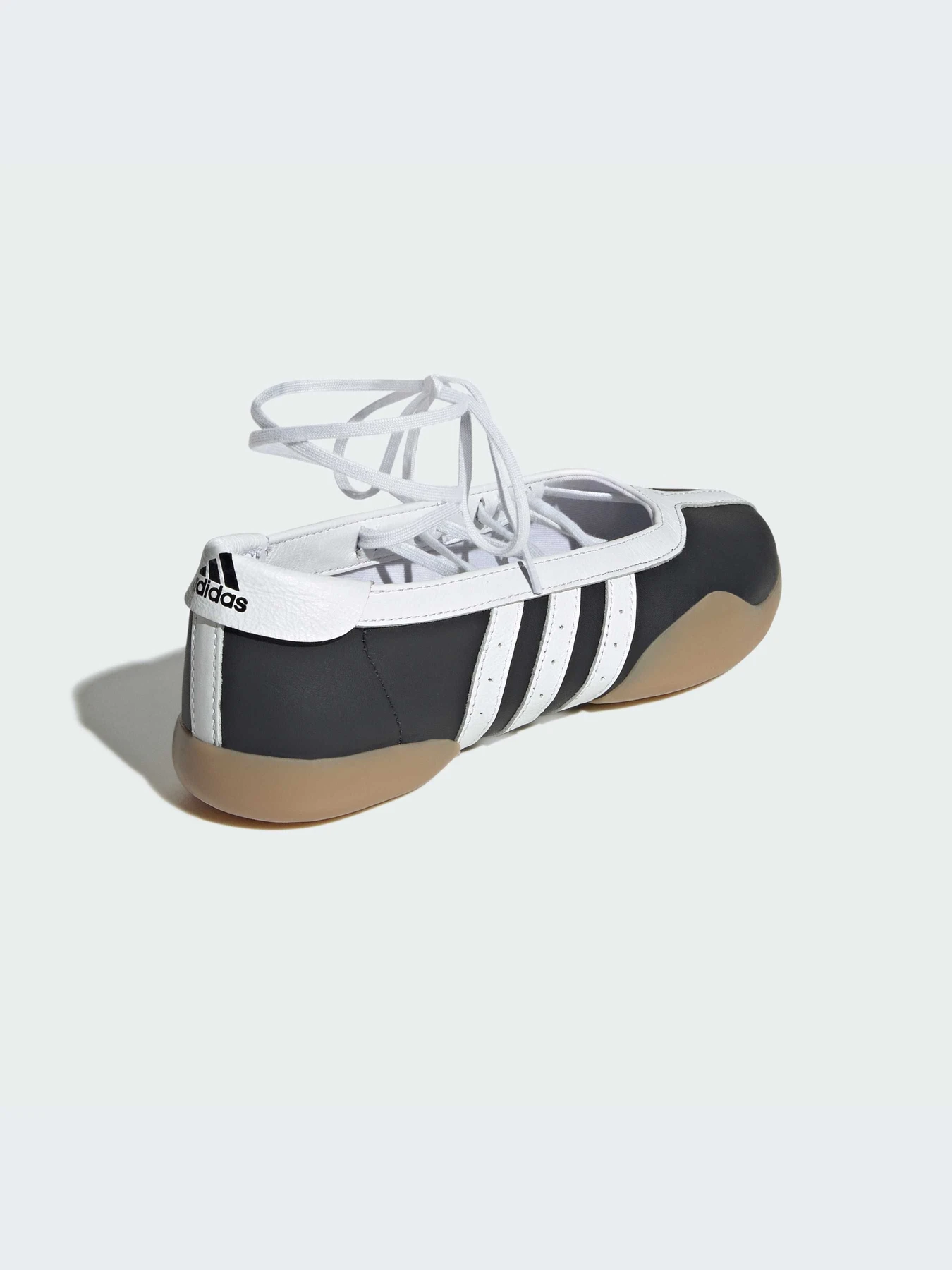 Кроссовки Adidas модель JR7031-KZ Кроссовки Adidas модель JR7031-KZ Фото