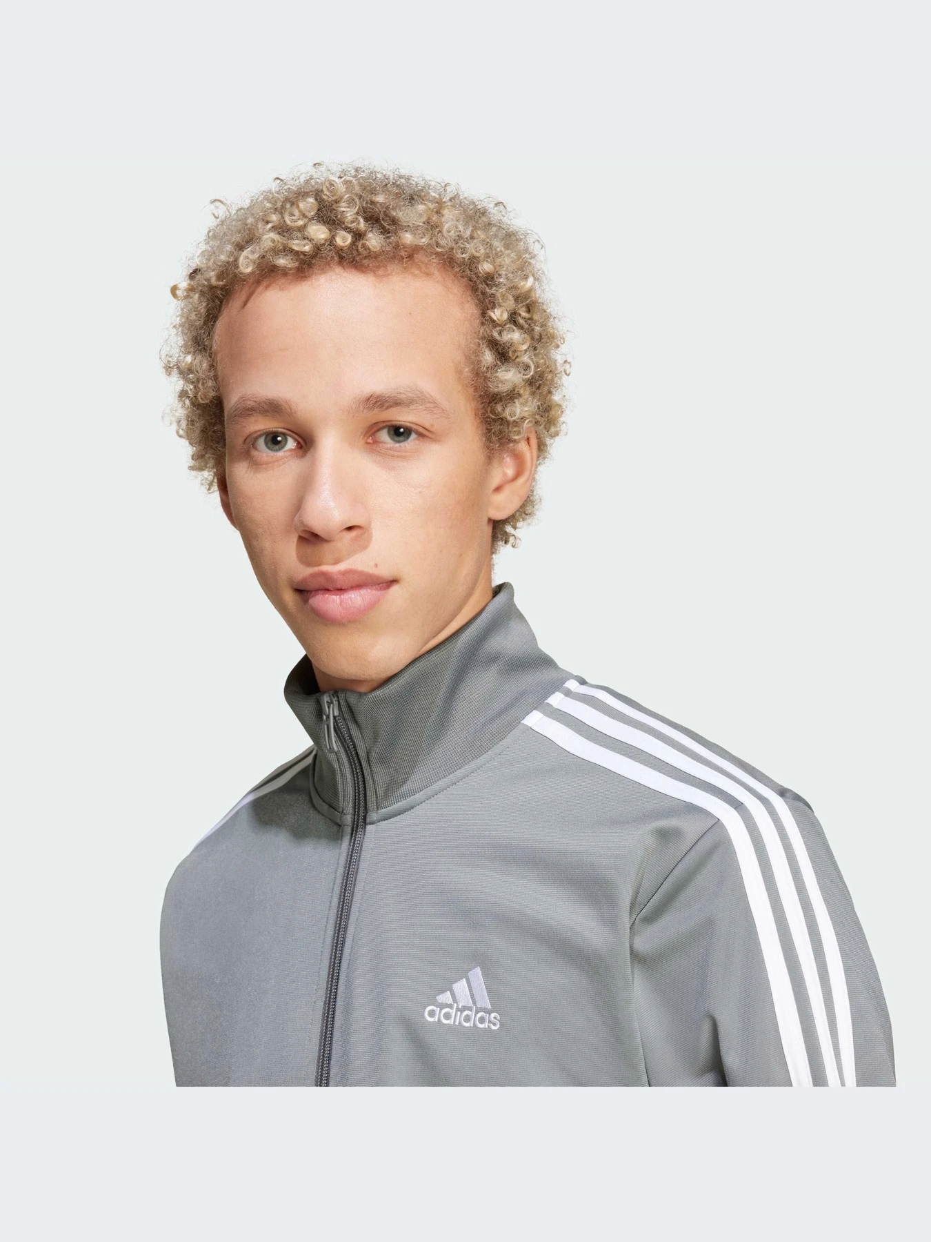 Костюмы Adidas модель IY6649-KZ Костюмы Adidas модель IY6649-KZ Фото