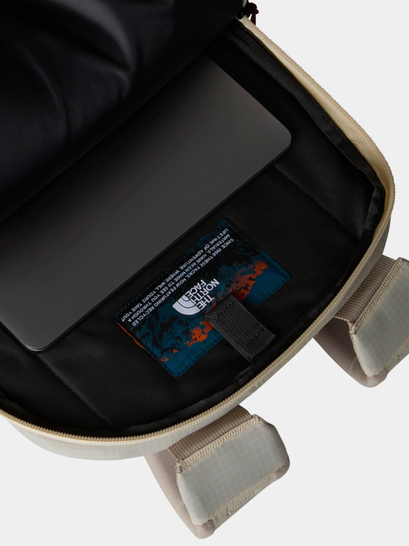 Рюкзаки The North Face модель NF0A52SENK51 Рюкзаки The North Face модель NF0A52SENK51 Фото