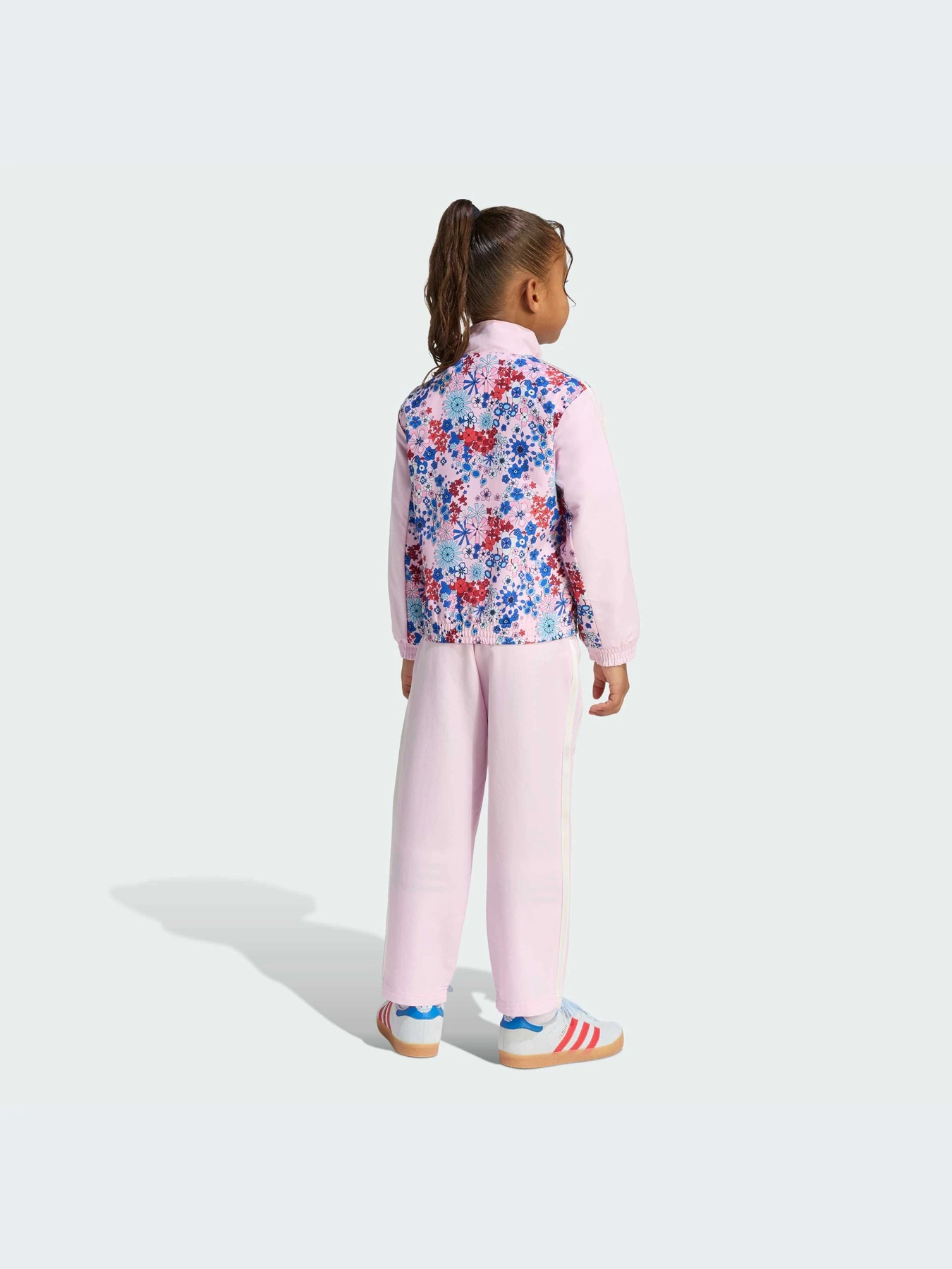 Костюмы Adidas Graphics модель KD1754-KZ Костюмы Adidas Graphics модель KD1754-KZ Фото