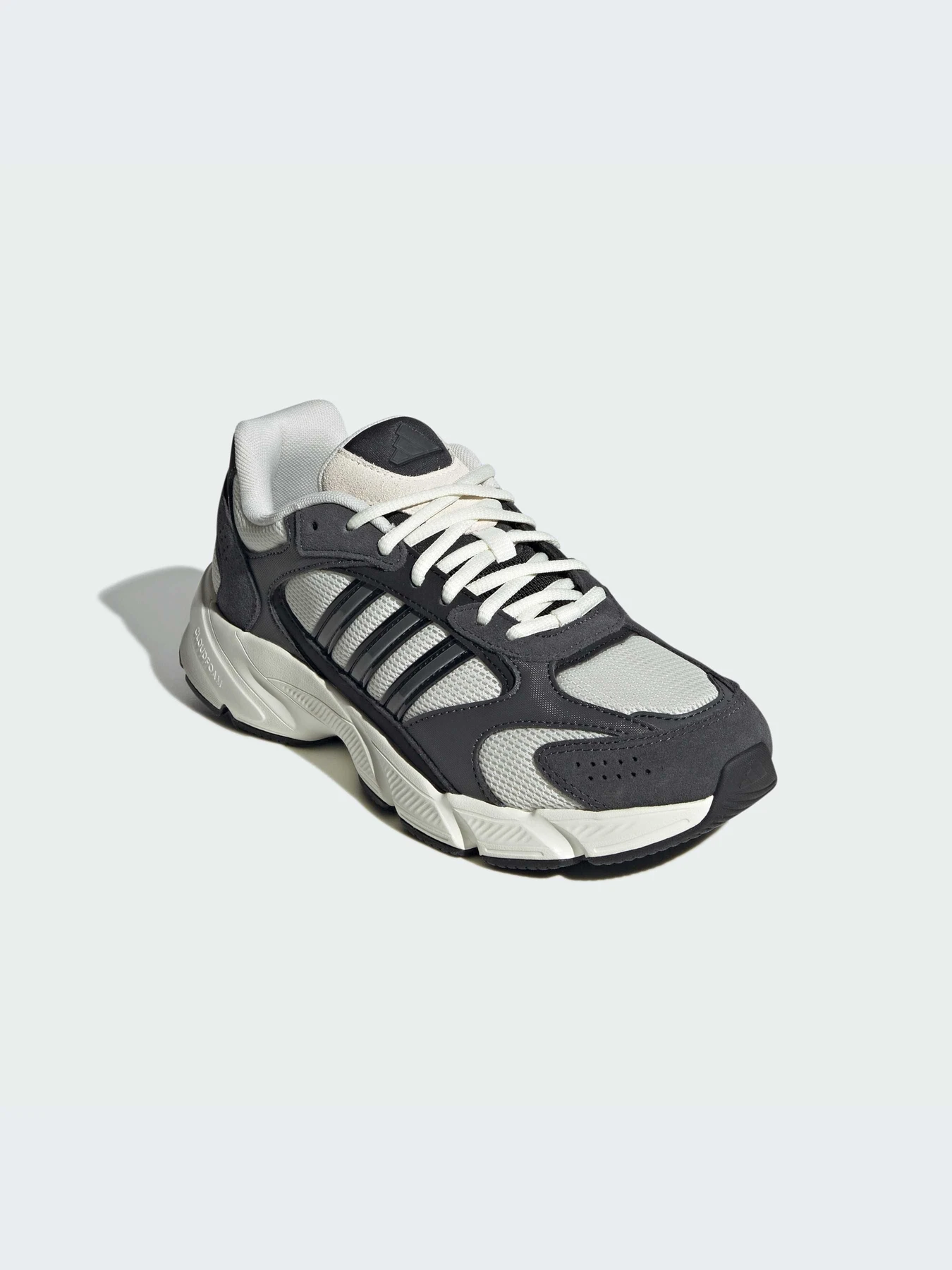 Кроссовки Adidas модель JR0755-KZ Кроссовки Adidas модель JR0755-KZ Фото