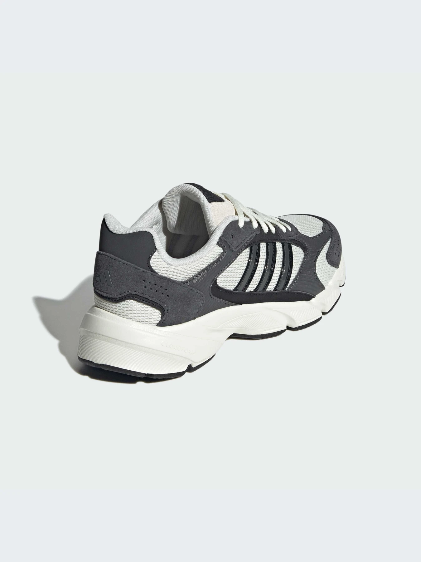 Кроссовки Adidas модель JR0755-KZ Кроссовки Adidas модель JR0755-KZ Фото
