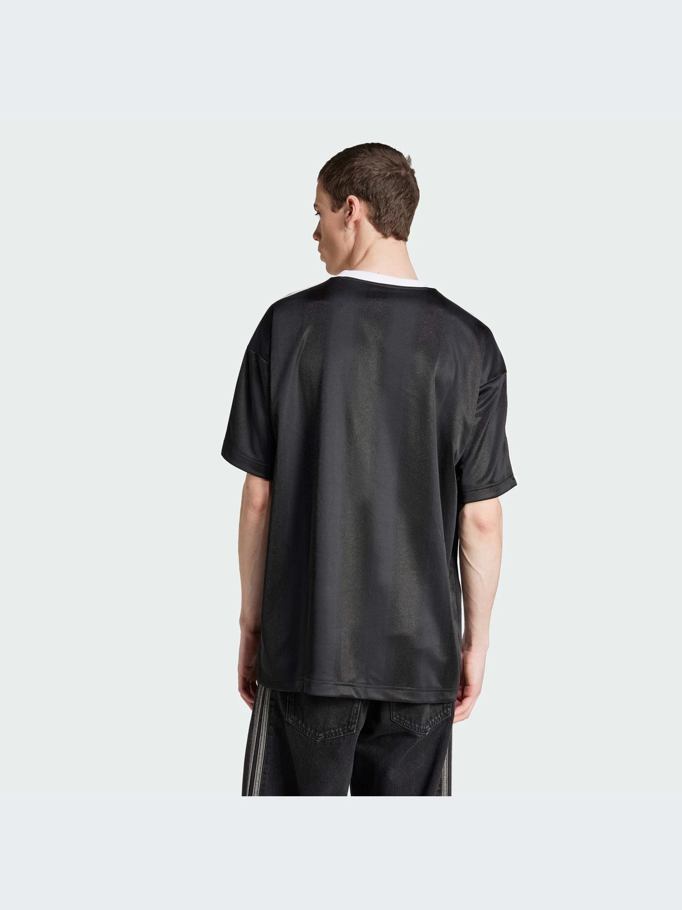 Футболки и поло Adidas Adicolor модель JW5876-KZ Футболки и поло Adidas Adicolor модель JW5876-KZ Фото