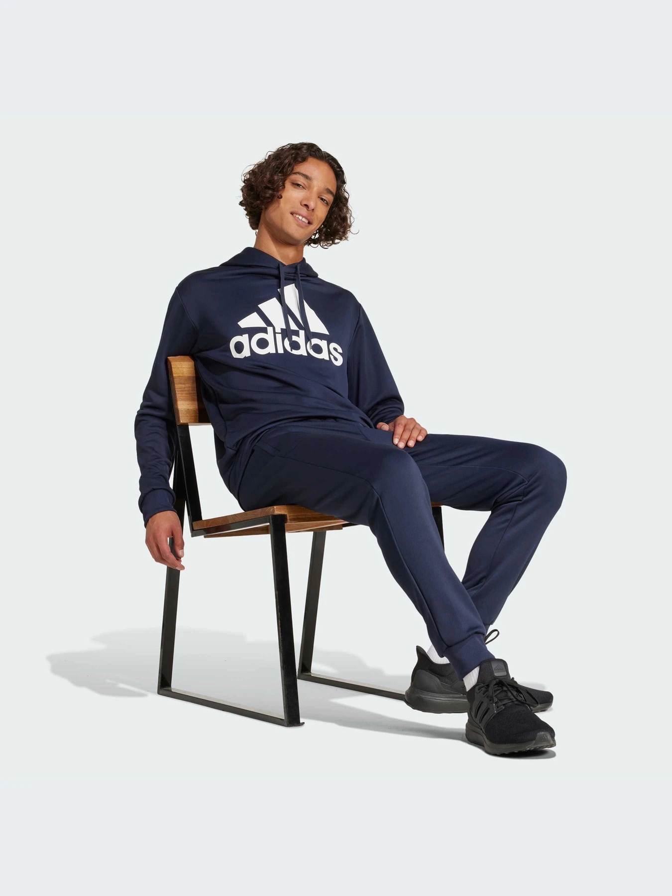 Костюмы Adidas модель IY6658-KZ Костюмы Adidas модель IY6658-KZ Фото