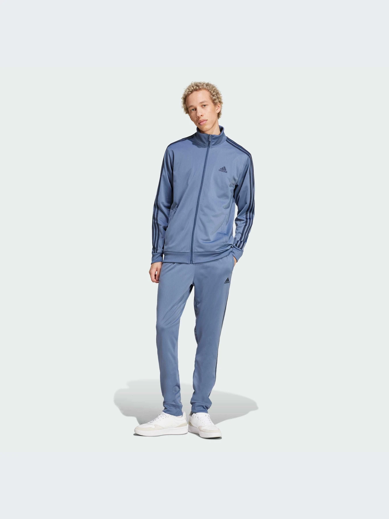 Костюмы Adidas модель IY6652-KZ Костюмы Adidas модель IY6652-KZ Фото