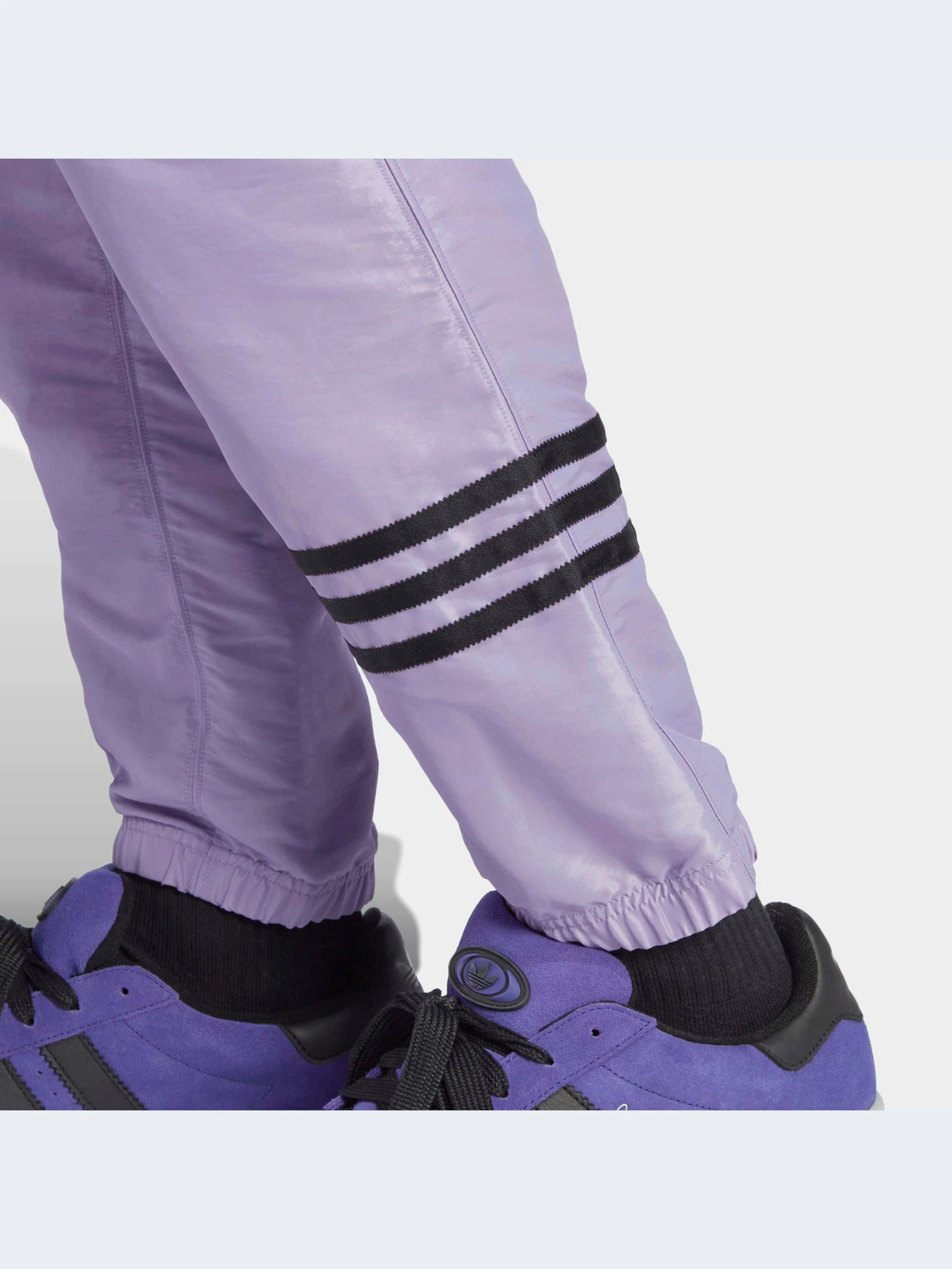 Брюки Adidas Adicolor модель HR8693-KZ Брюки Adidas Adicolor модель HR8693-KZ Фото