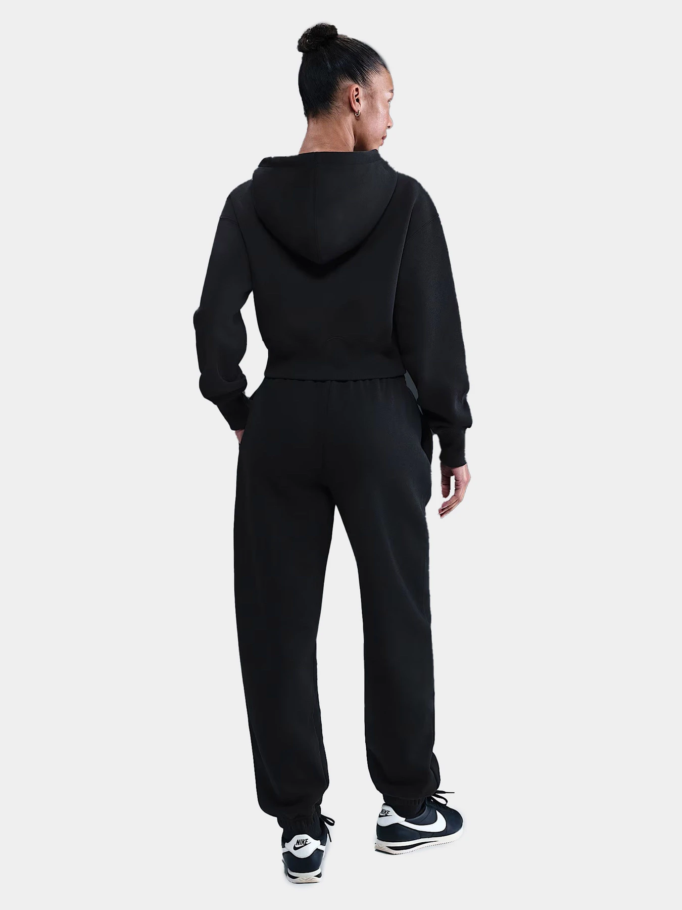 Худи и свитшоты NIKE модель HV2426-010 Худи и свитшоты NIKE модель HV2426-010 Фото