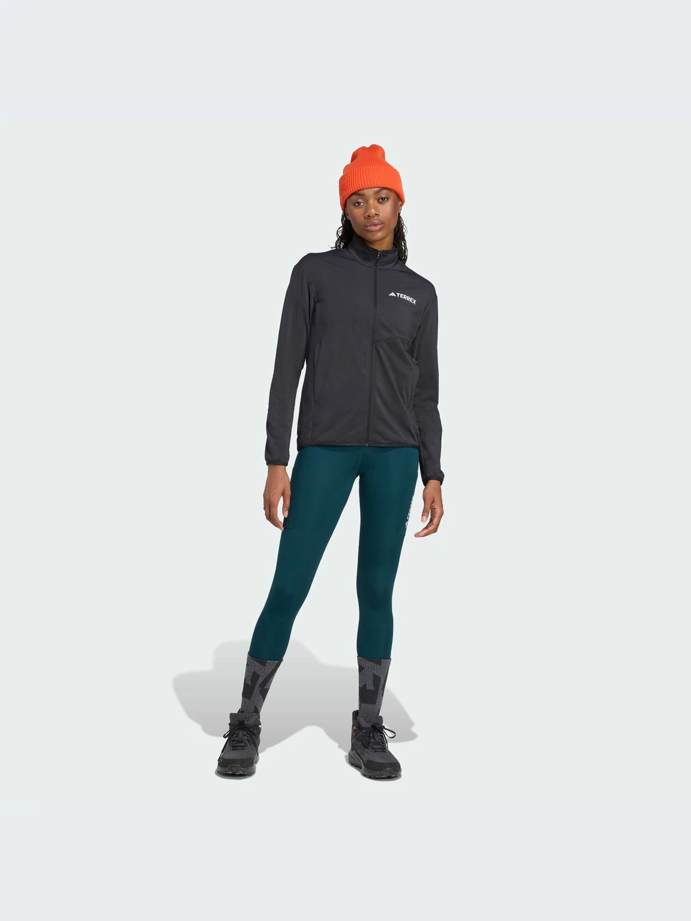 Куртки и дубленки Adidas модель JN1000-KZ Куртки и дубленки Adidas модель JN1000-KZ Фото