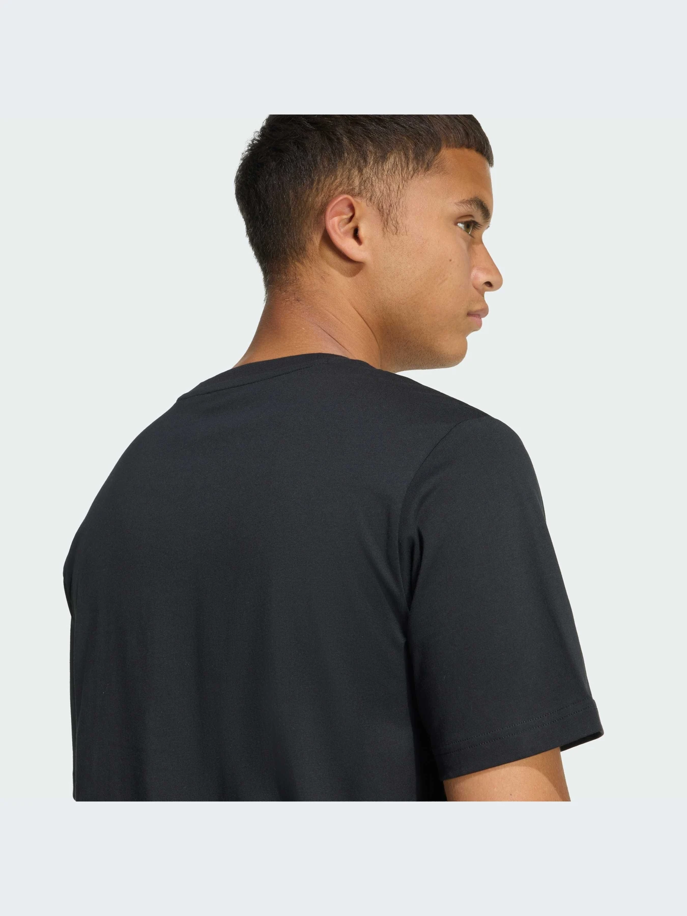 Футболки и поло Adidas модель KH4592-KZ Футболки и поло Adidas модель KH4592-KZ Фото
