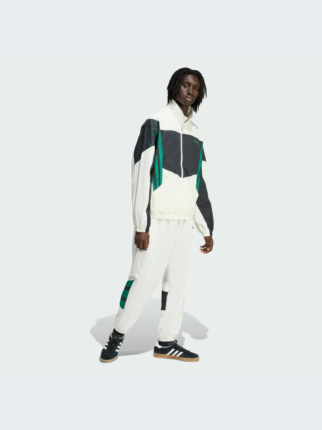 Худи и свитшоты Adidas модель KS8328-KZ Худи и свитшоты Adidas модель KS8328-KZ Фото