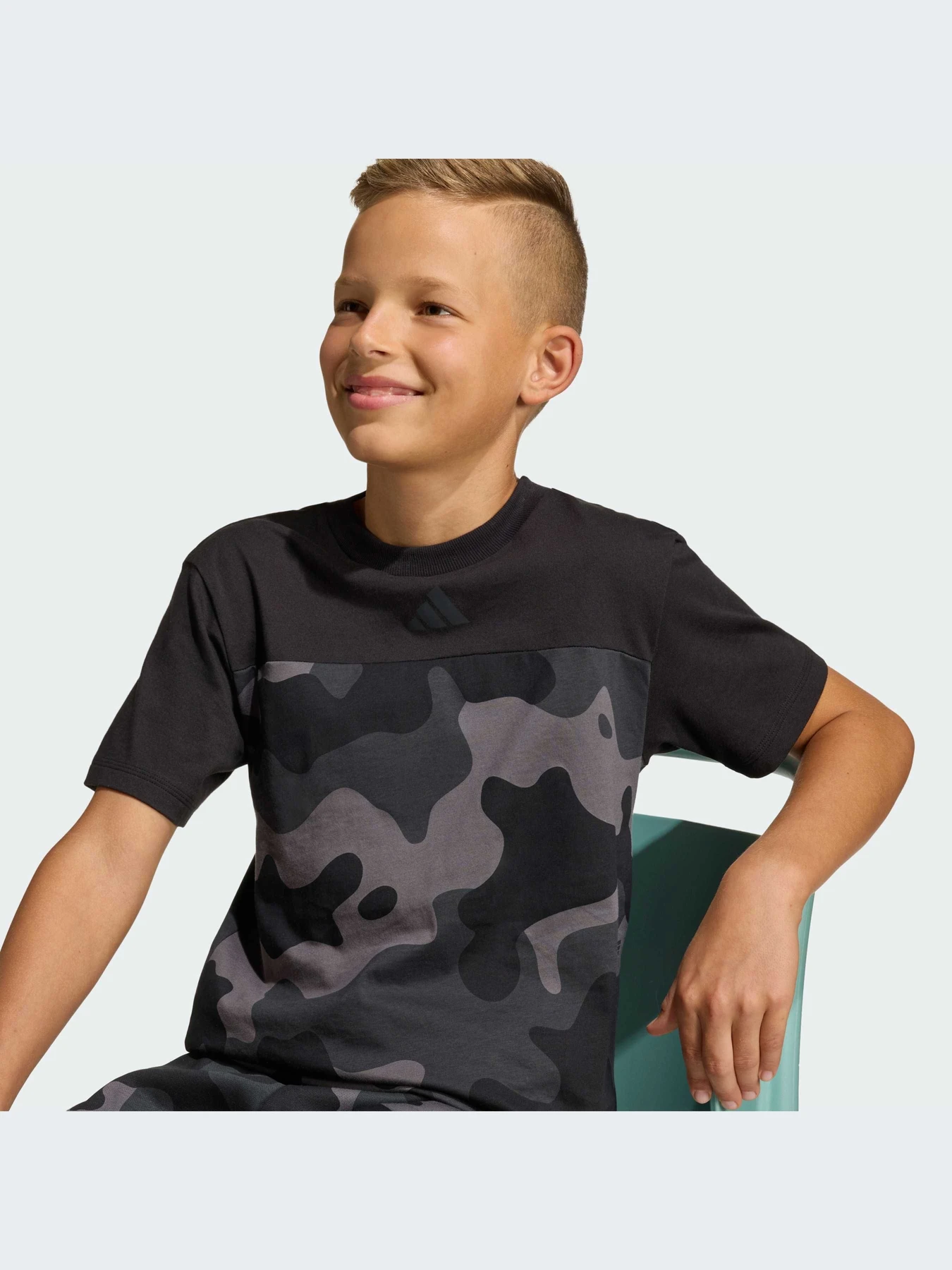 Футболки и поло Adidas модель KS1518-KZ Футболки и поло Adidas модель KS1518-KZ Фото