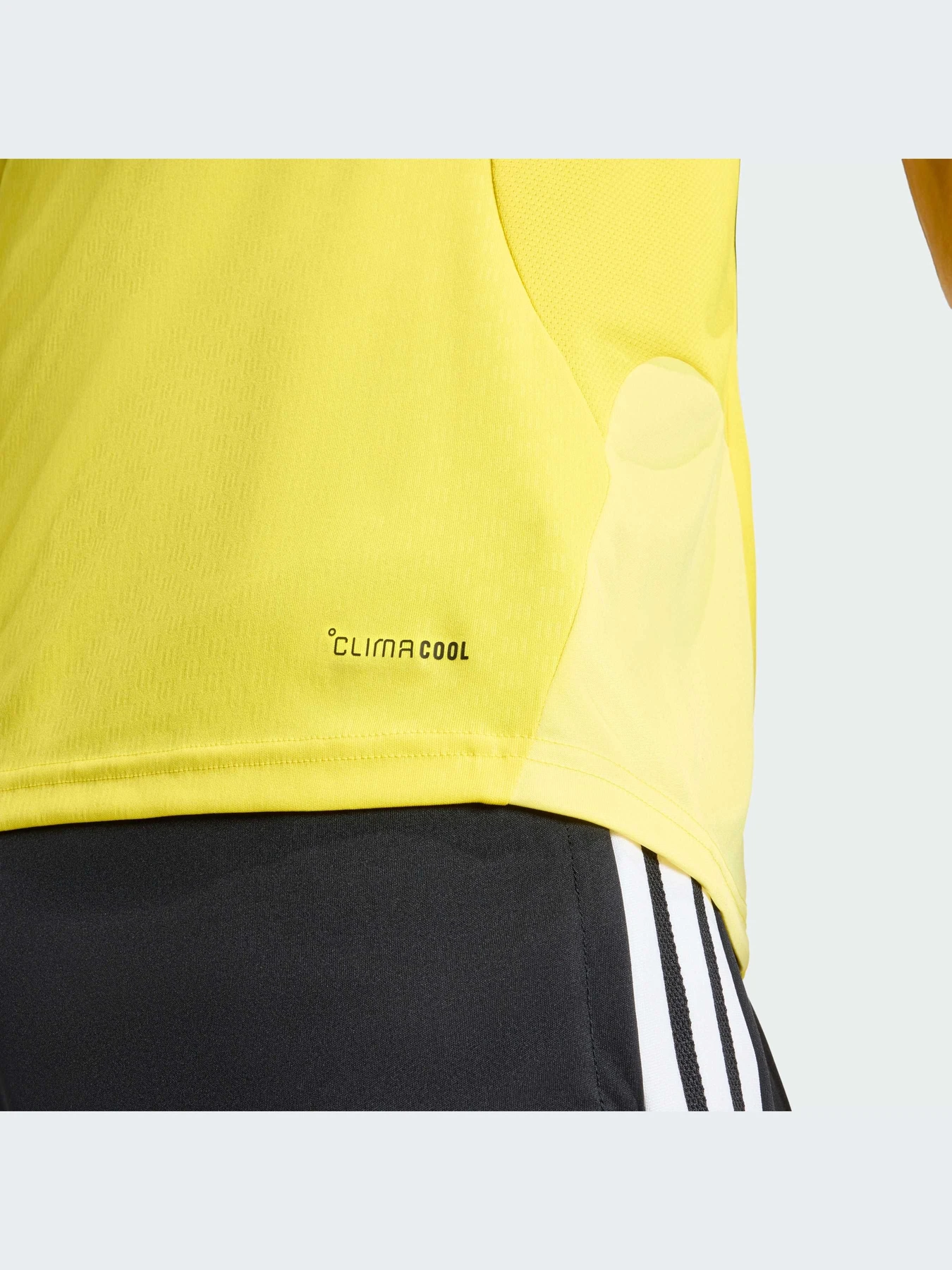 Футболки и поло Adidas Tiro модель KA7590-KZ Футболки и поло Adidas Tiro модель KA7590-KZ Фото