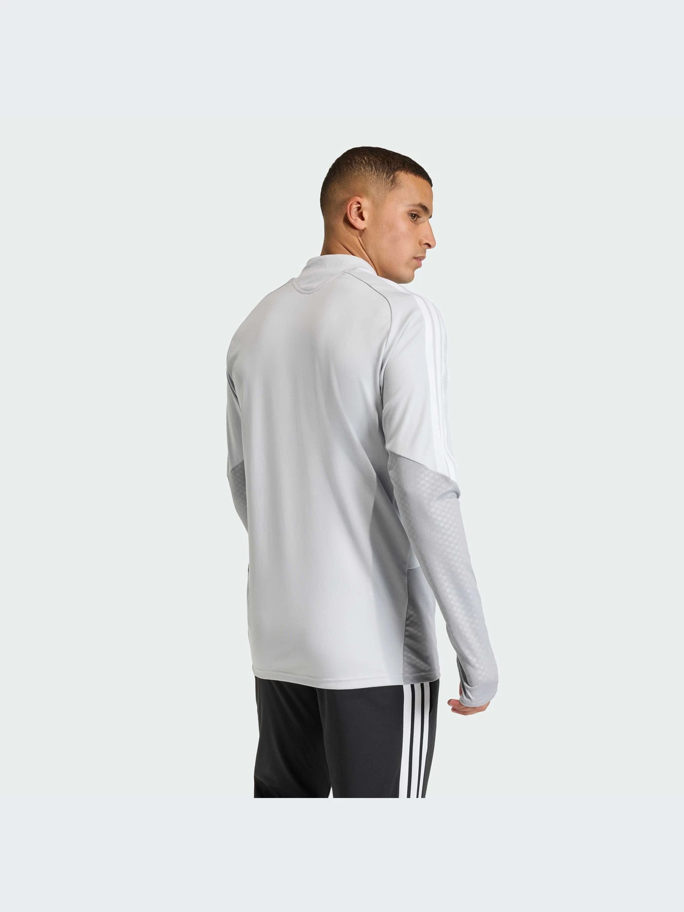 Худи и свитшоты Adidas Tiro модель KA7556-KZ Худи и свитшоты Adidas Tiro модель KA7556-KZ Фото
