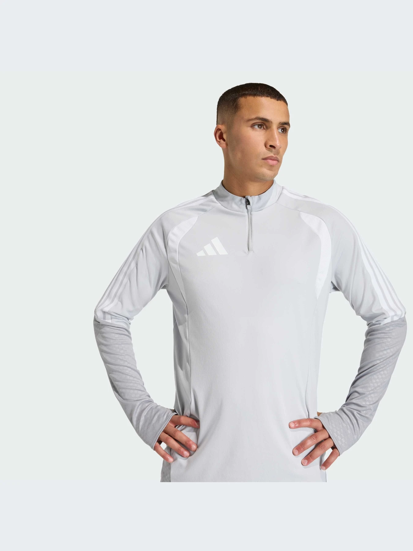 Худи и свитшоты Adidas Tiro модель KA7556-KZ Худи и свитшоты Adidas Tiro модель KA7556-KZ Фото