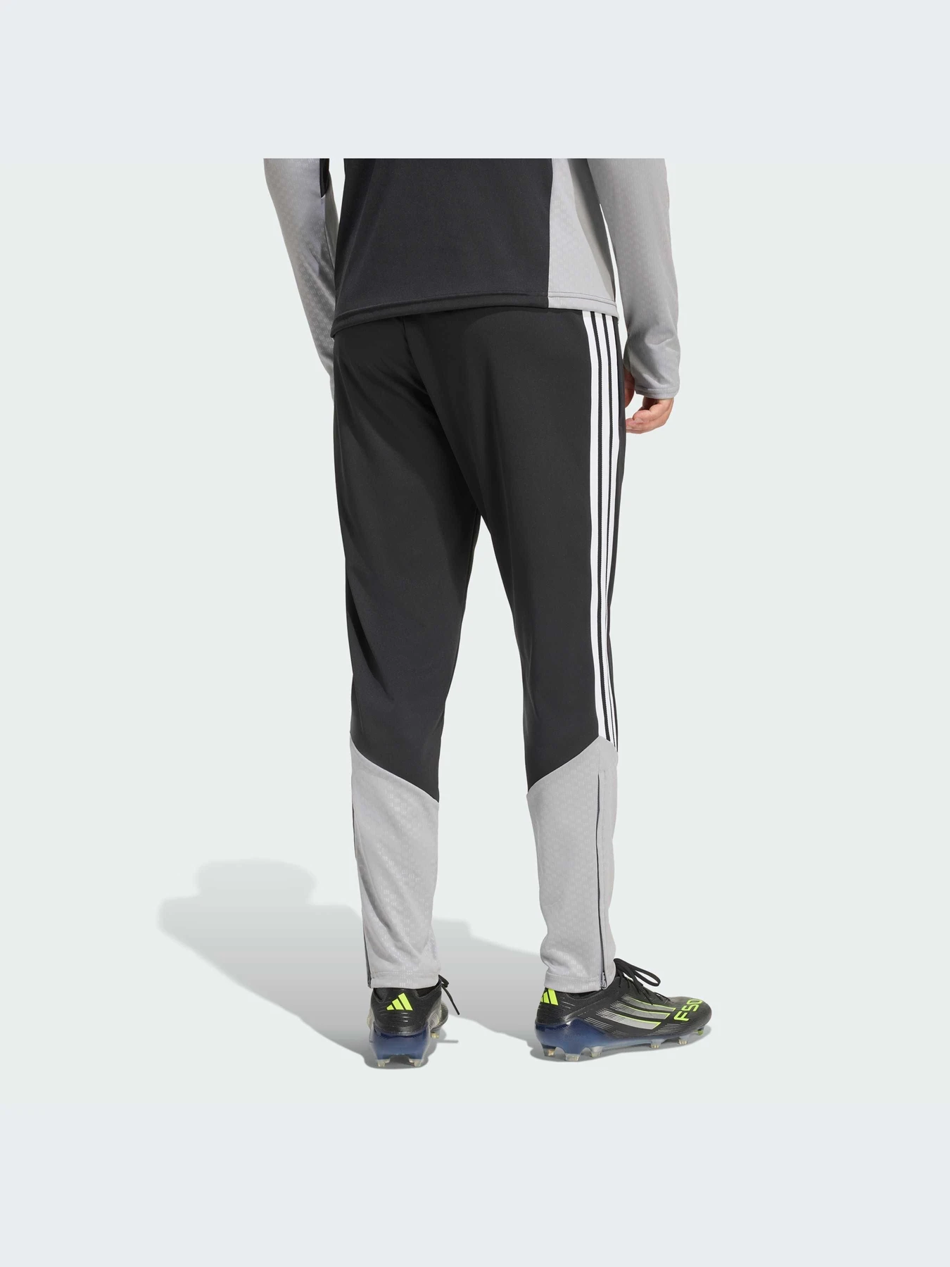 Брюки Adidas Tiro модель JX4259-KZ Брюки Adidas Tiro модель JX4259-KZ Фото