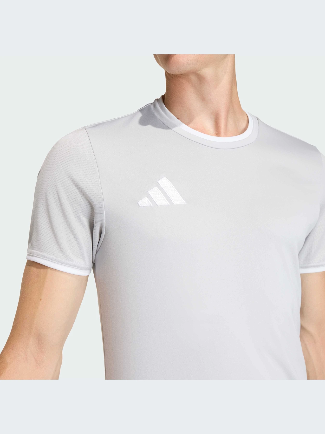 Футболки и поло Adidas модель JZ2511-KZ Футболки и поло Adidas модель JZ2511-KZ Фото
