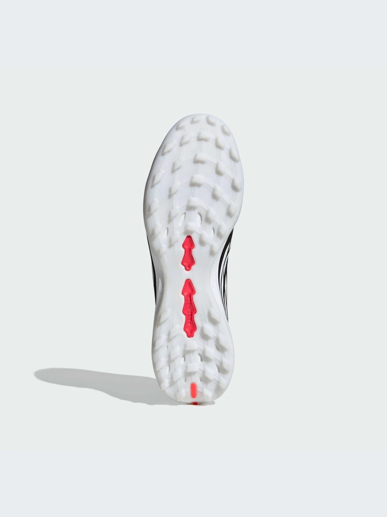 Кроссовки Adidas Predator модель JR7865-KZ Кроссовки Adidas Predator модель JR7865-KZ Фото