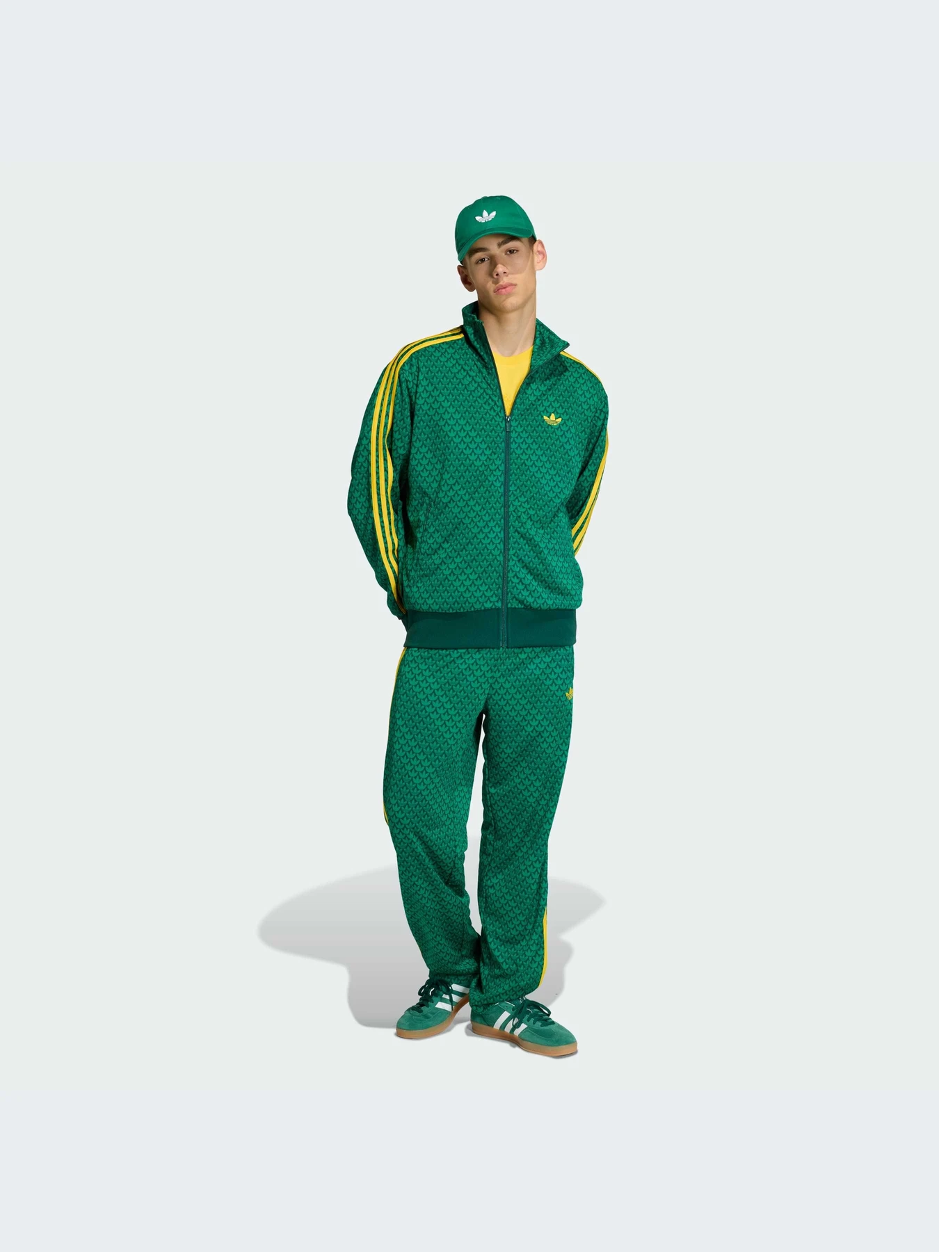 Худи и свитшоты Adidas модель KD0382-KZ Худи и свитшоты Adidas модель KD0382-KZ Фото