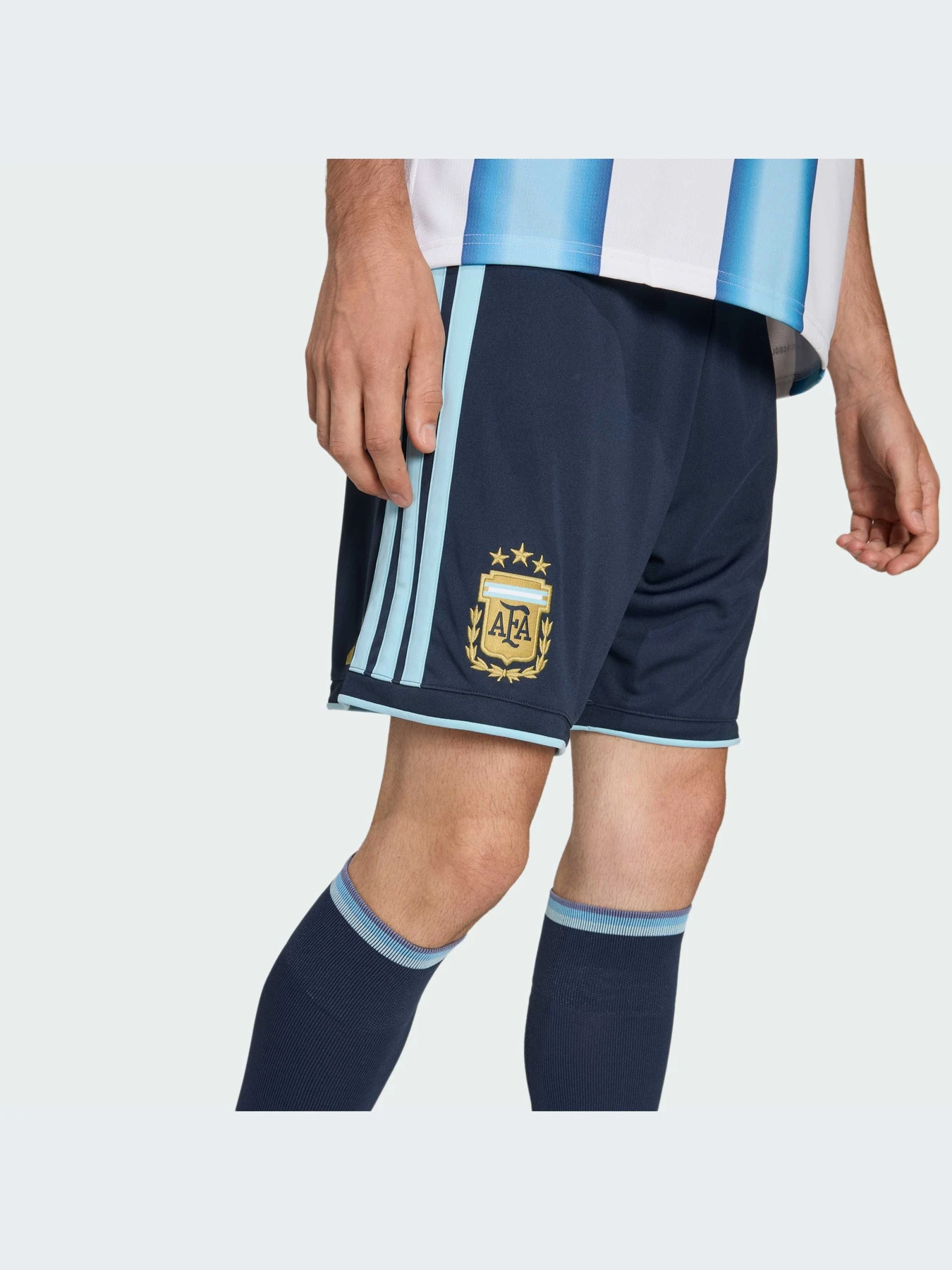 Шорты Adidas модель JM1325-KZ Шорты Adidas модель JM1325-KZ Фото