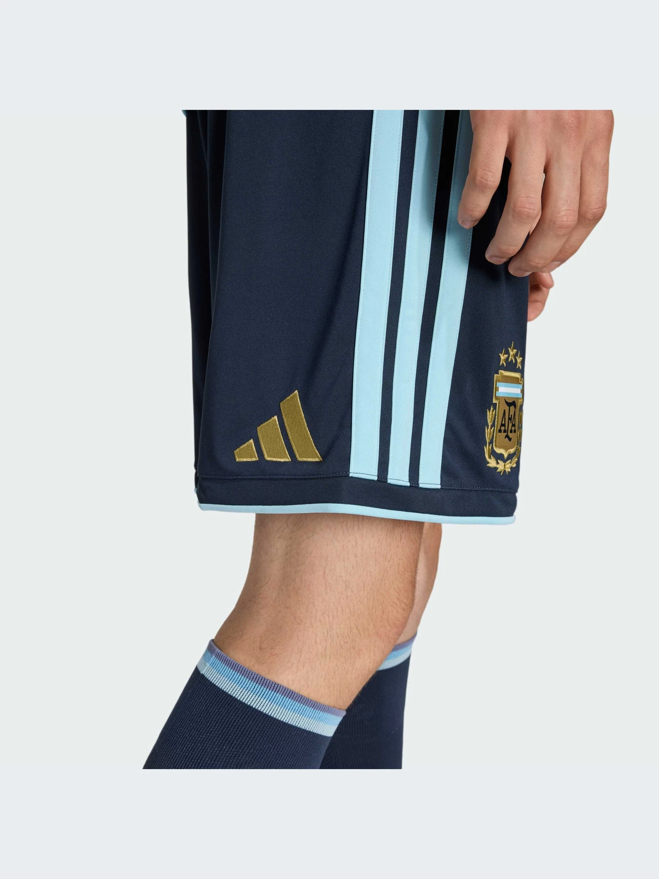 Шорты Adidas модель JM1325-KZ Шорты Adidas модель JM1325-KZ Фото