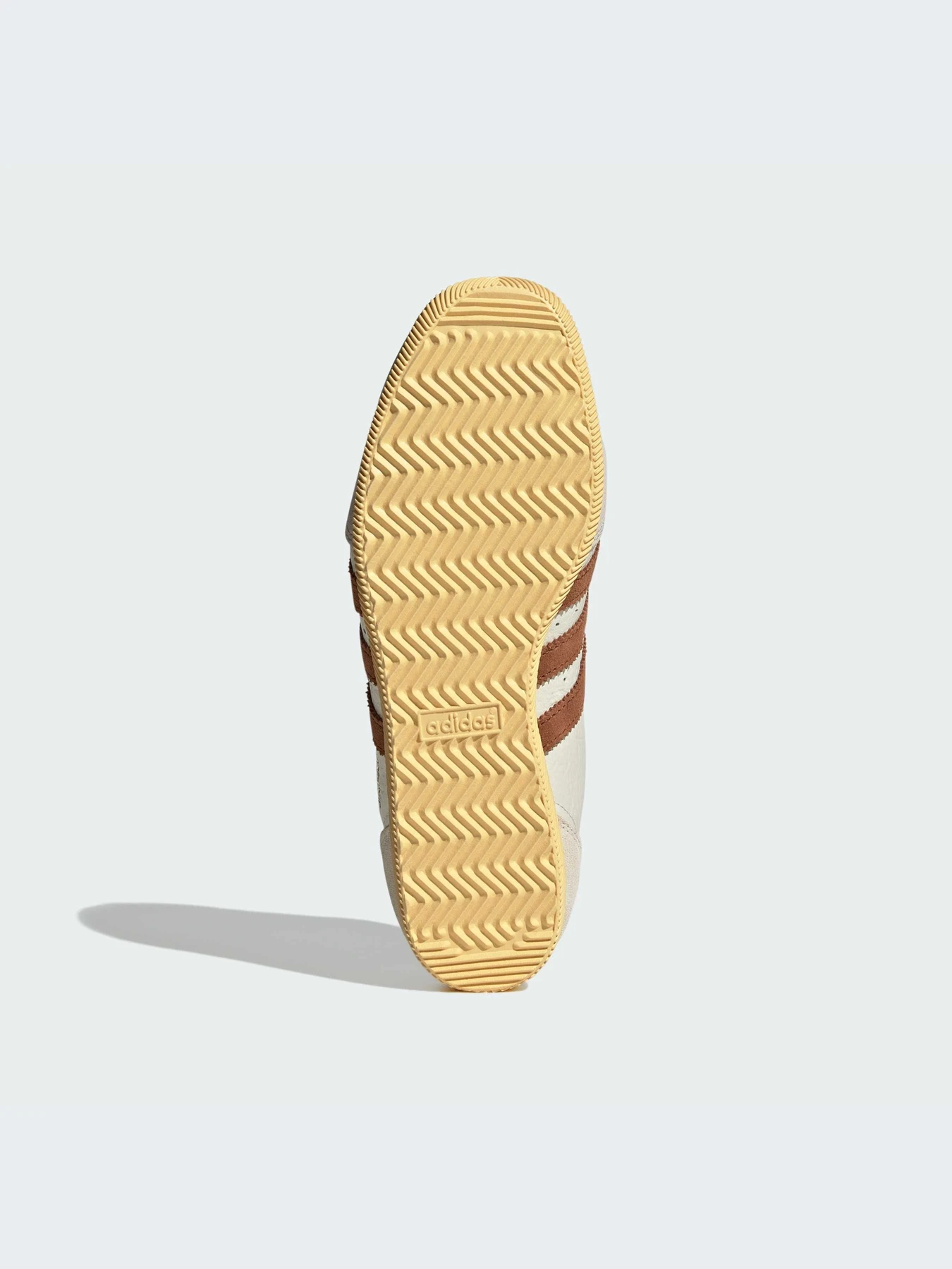 Кроссовки Adidas модель IH1600-KZ Кроссовки Adidas модель IH1600-KZ Фото