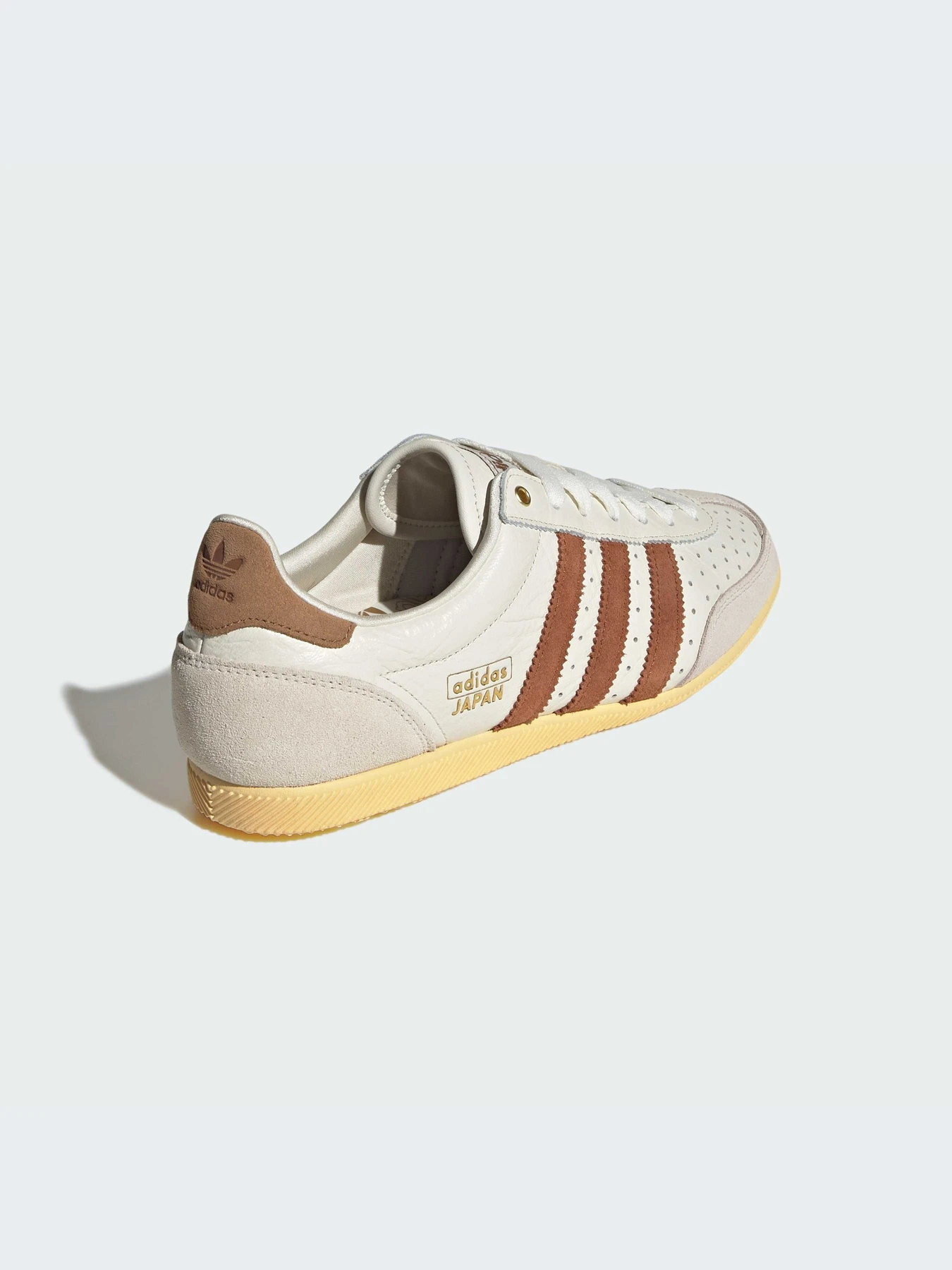 Кроссовки Adidas модель IH1600-KZ Кроссовки Adidas модель IH1600-KZ Фото