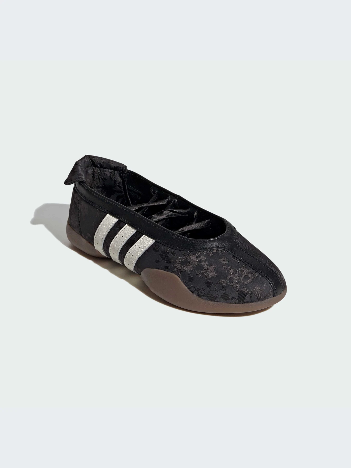 Кроссовки Adidas модель IH6916-KZ Кроссовки Adidas модель IH6916-KZ Фото