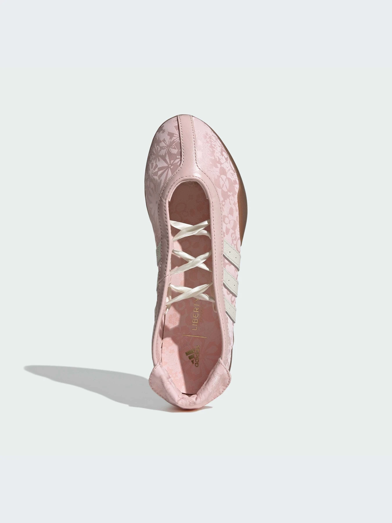 Кроссовки Adidas модель IH6915-KZ Кроссовки Adidas модель IH6915-KZ Фото