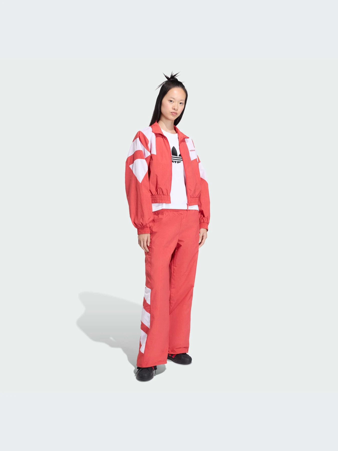 Худи и свитшоты Adidas модель KD8788-KZ Худи и свитшоты Adidas модель KD8788-KZ Фото