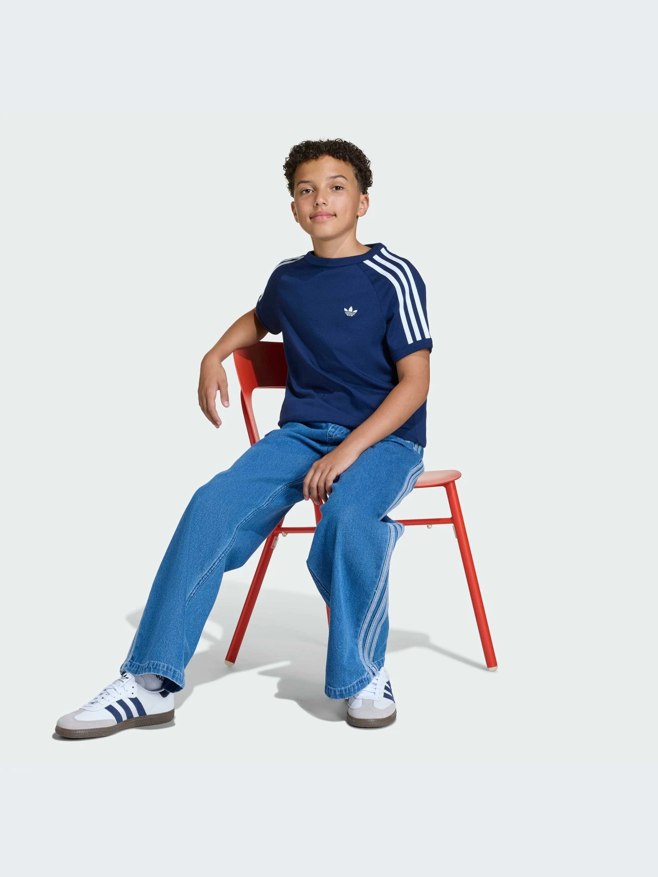 Джинсы Adidas модель KE2850-KZ Джинсы Adidas модель KE2850-KZ Фото