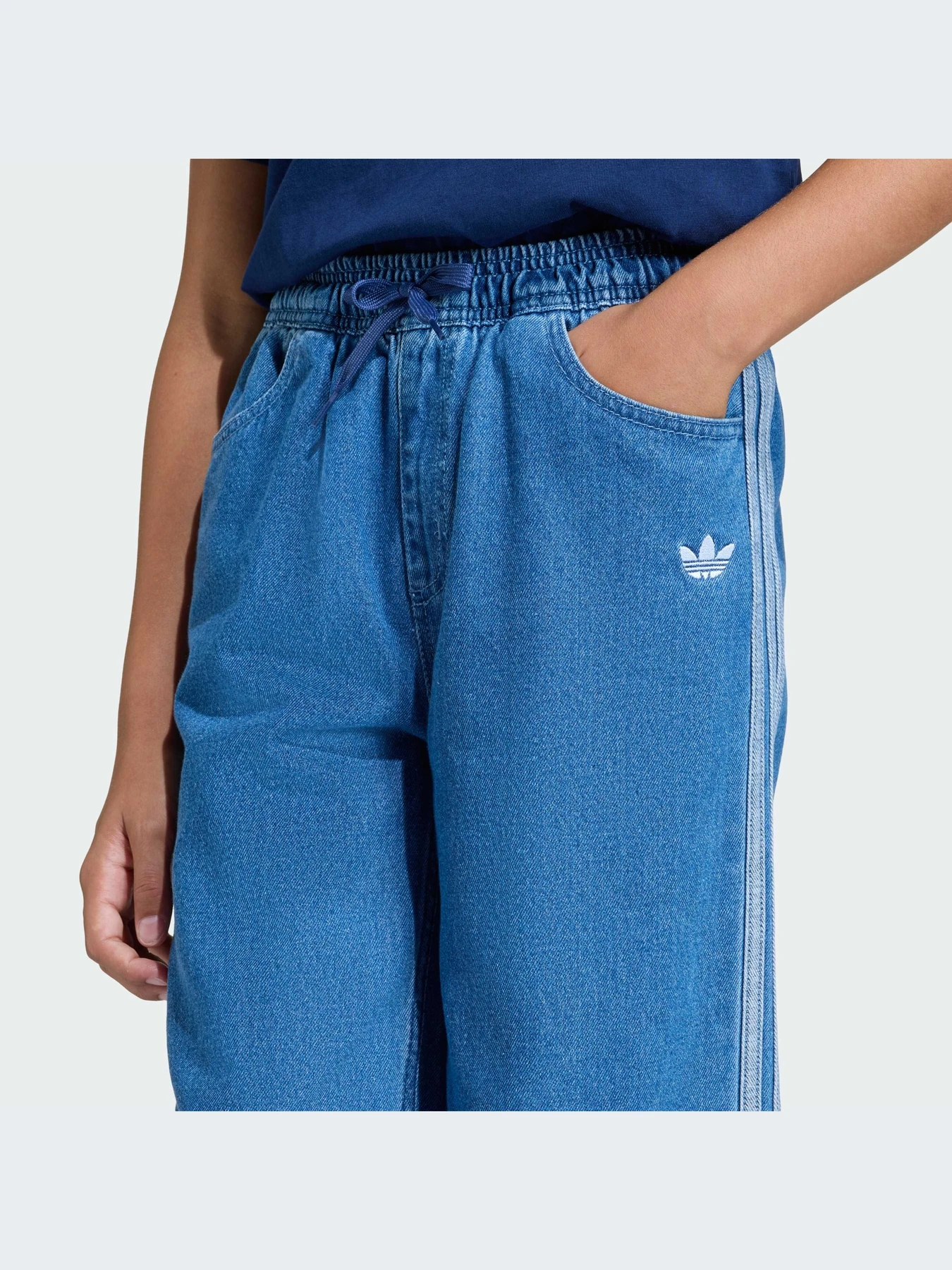 Джинсы Adidas модель KE2850-KZ Джинсы Adidas модель KE2850-KZ Фото