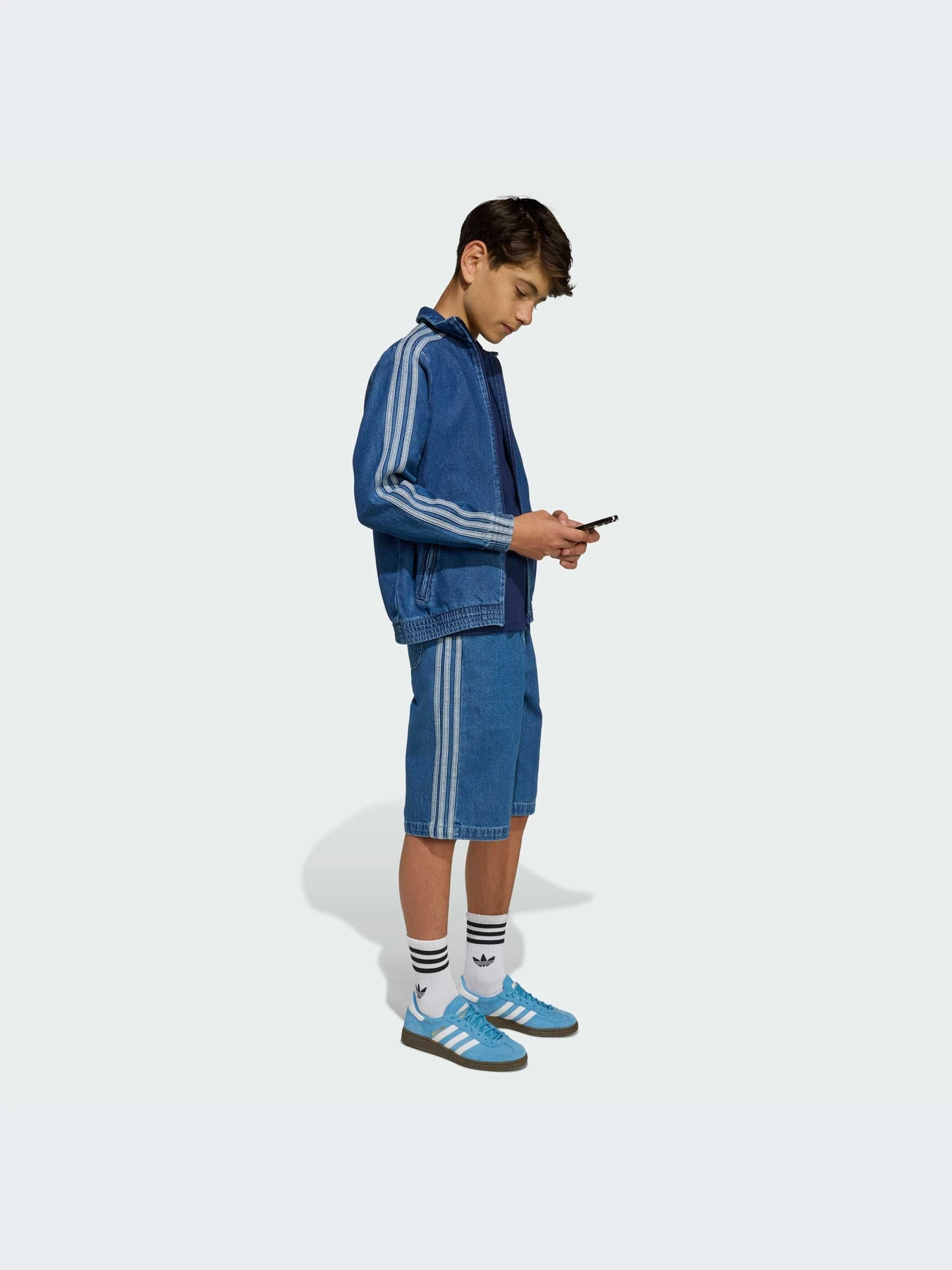 Куртки и дубленки Adidas модель KE2849-KZ Куртки и дубленки Adidas модель KE2849-KZ Фото