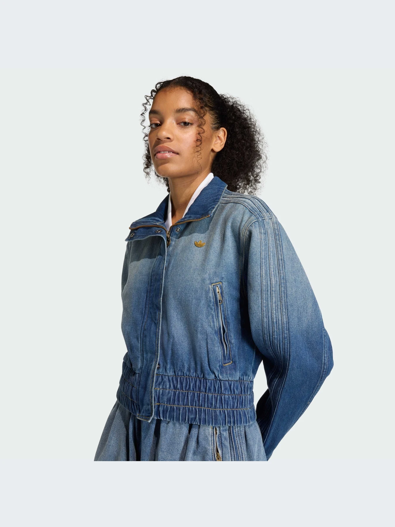 Куртки и дубленки Adidas модель KE1072-KZ Куртки и дубленки Adidas модель KE1072-KZ Фото