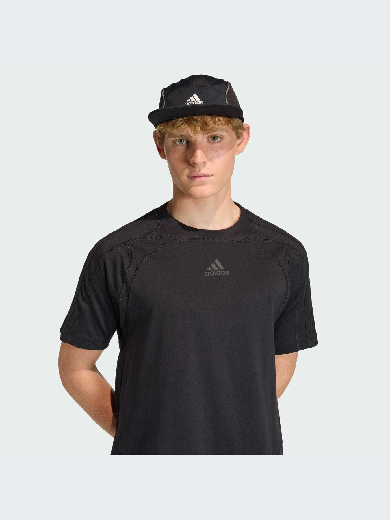 Футболки и поло Adidas модель KE0713-KZ Футболки и поло Adidas модель KE0713-KZ Фото