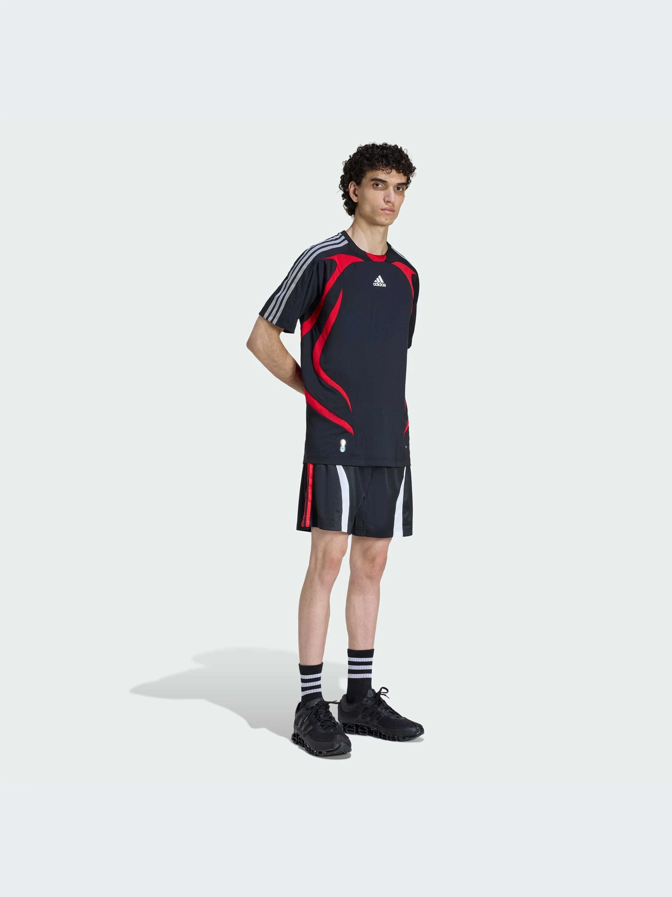 Шорты Adidas Adicolor модель KD5871-KZ Шорты Adidas Adicolor модель KD5871-KZ Фото