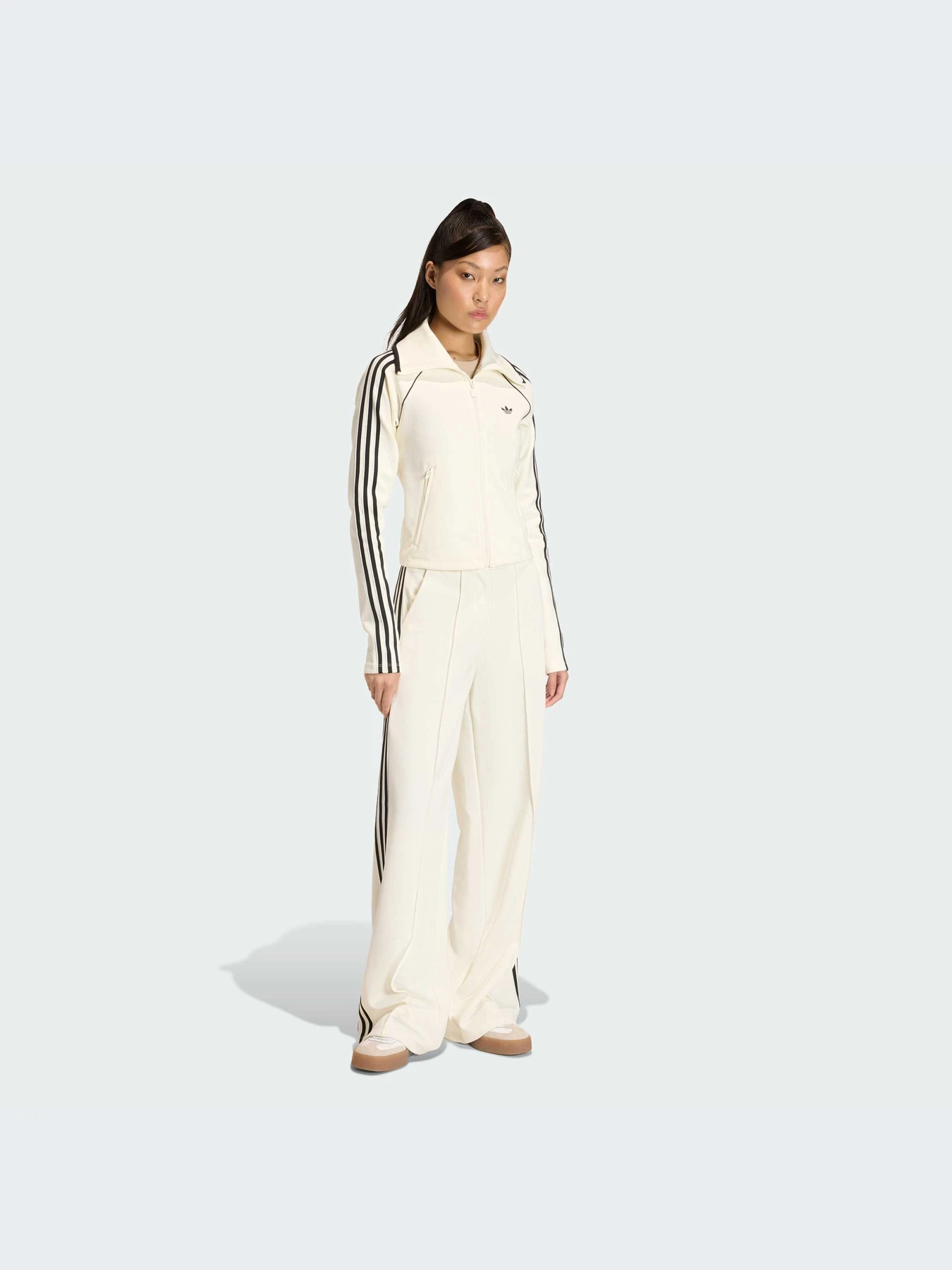 Худи и свитшоты Adidas модель KD2965-KZ Худи и свитшоты Adidas модель KD2965-KZ Фото