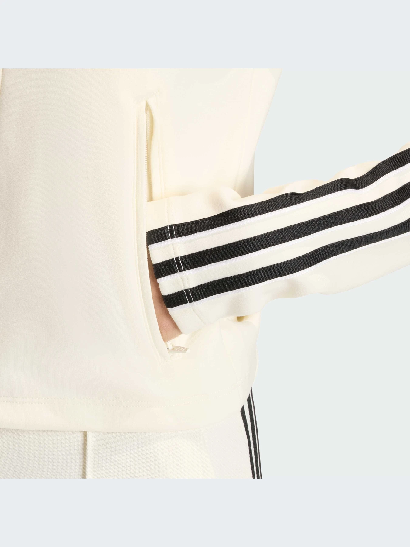 Худи и свитшоты Adidas модель KD2965-KZ Худи и свитшоты Adidas модель KD2965-KZ Фото