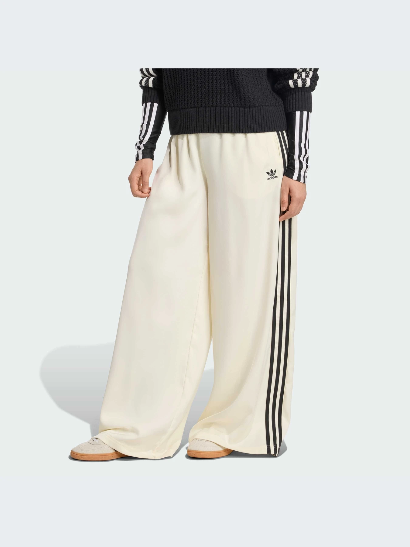Брюки Adidas Adicolor модель KD2542-KZ Брюки Adidas Adicolor модель KD2542-KZ Фото