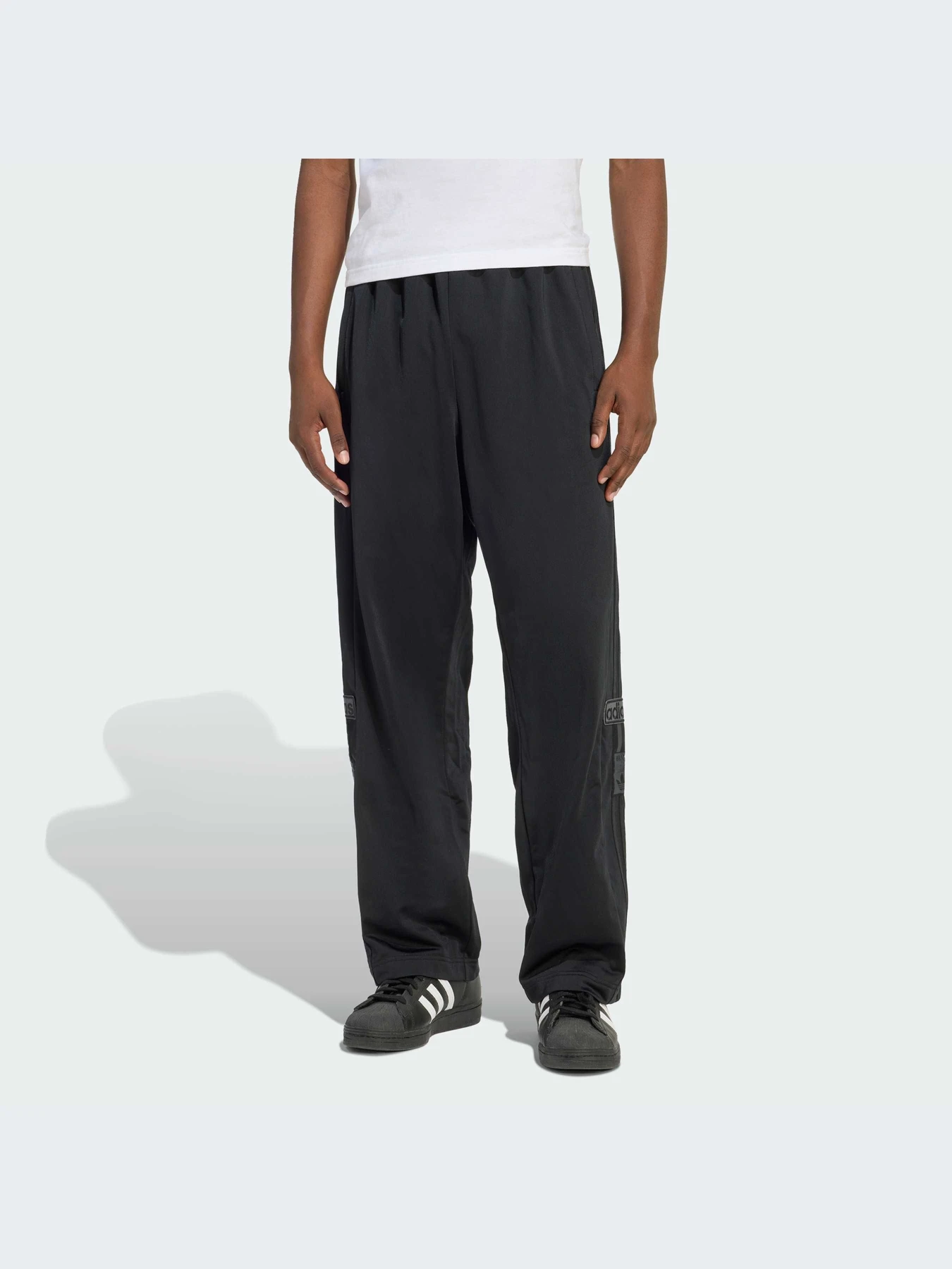 Брюки Adidas Adicolor модель KD1502-KZ Брюки Adidas Adicolor модель KD1502-KZ Фото