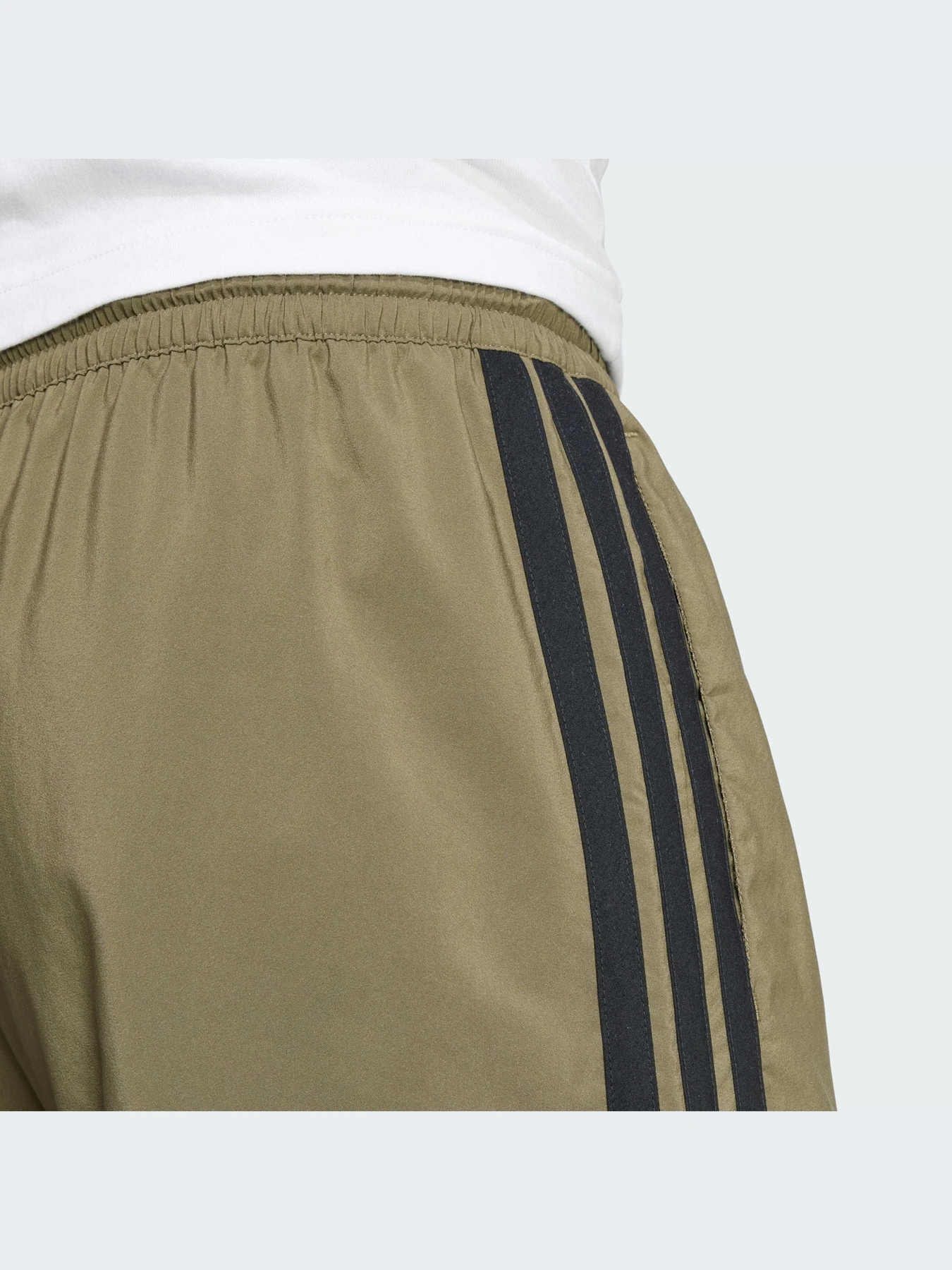 Шорты Adidas модель JE6434-KZ Шорты Adidas модель JE6434-KZ Фото