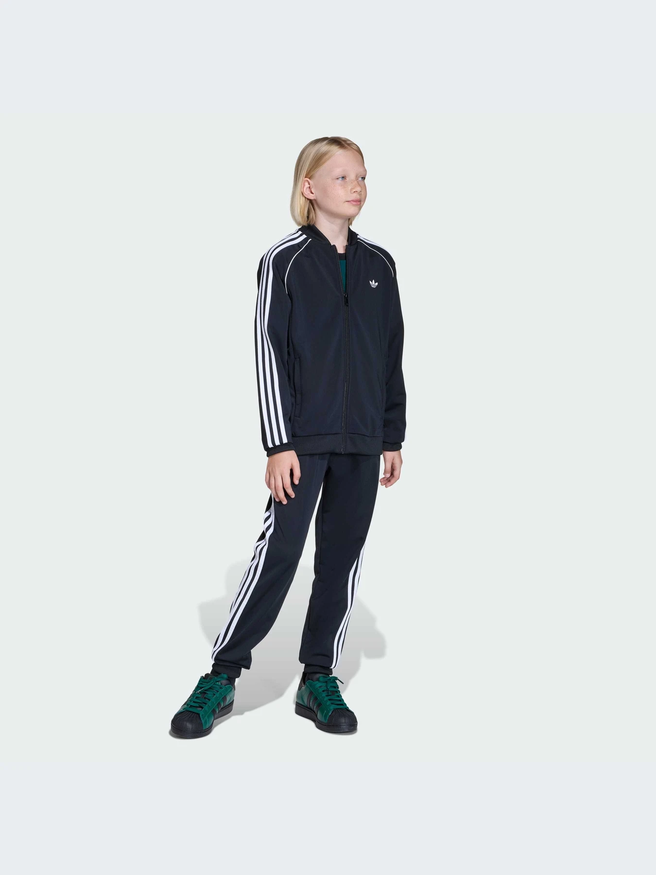 Брюки Adidas Adicolor модель KE2862-KZ Брюки Adidas Adicolor модель KE2862-KZ Фото